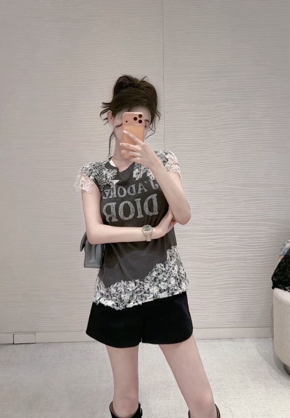 $250件Dio* 重工蕾絲拼接一眼淪陷印花短袖T恤®