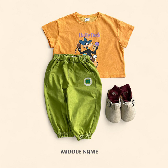 🇰🇷middle name tee