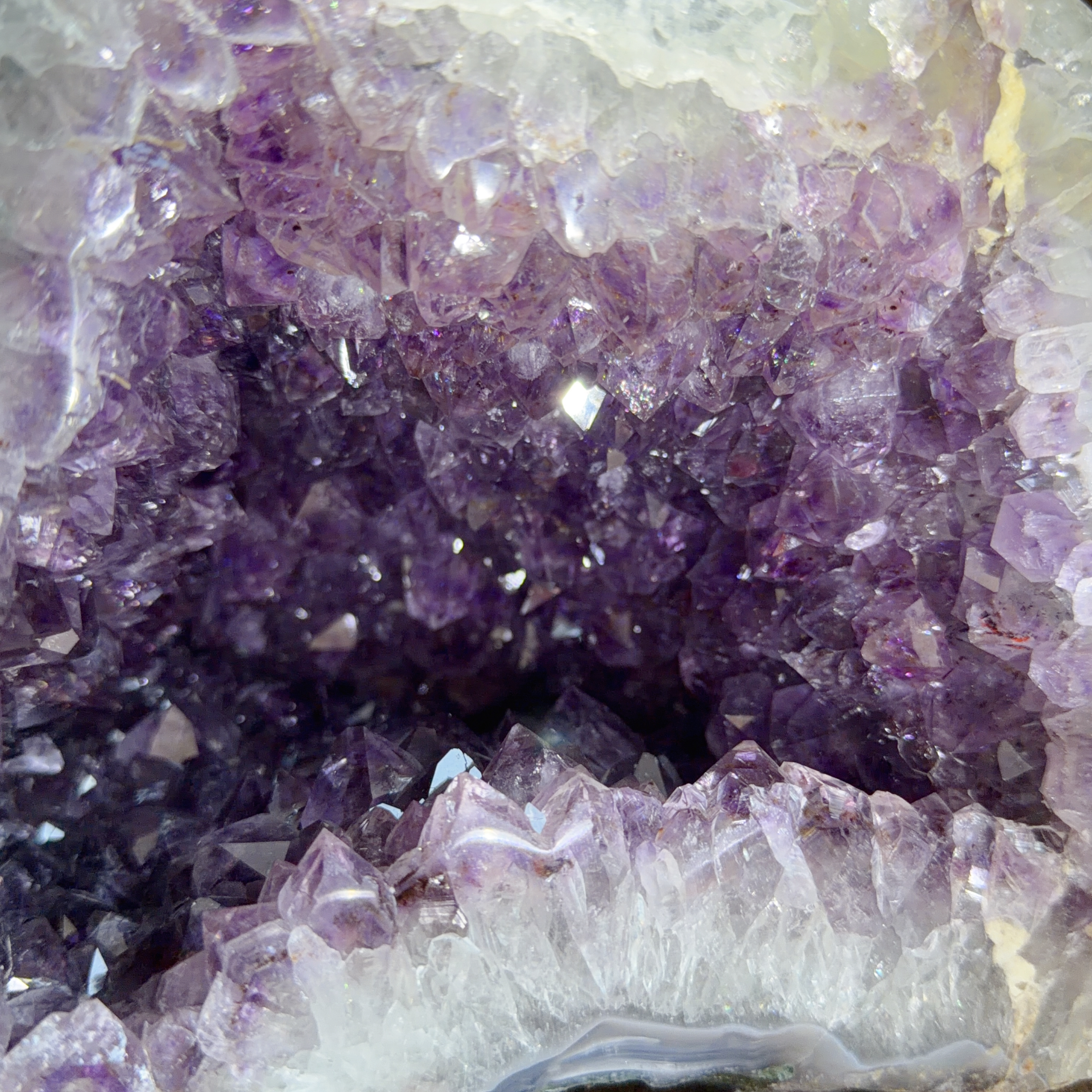 原皮紫晶洞（包底座）