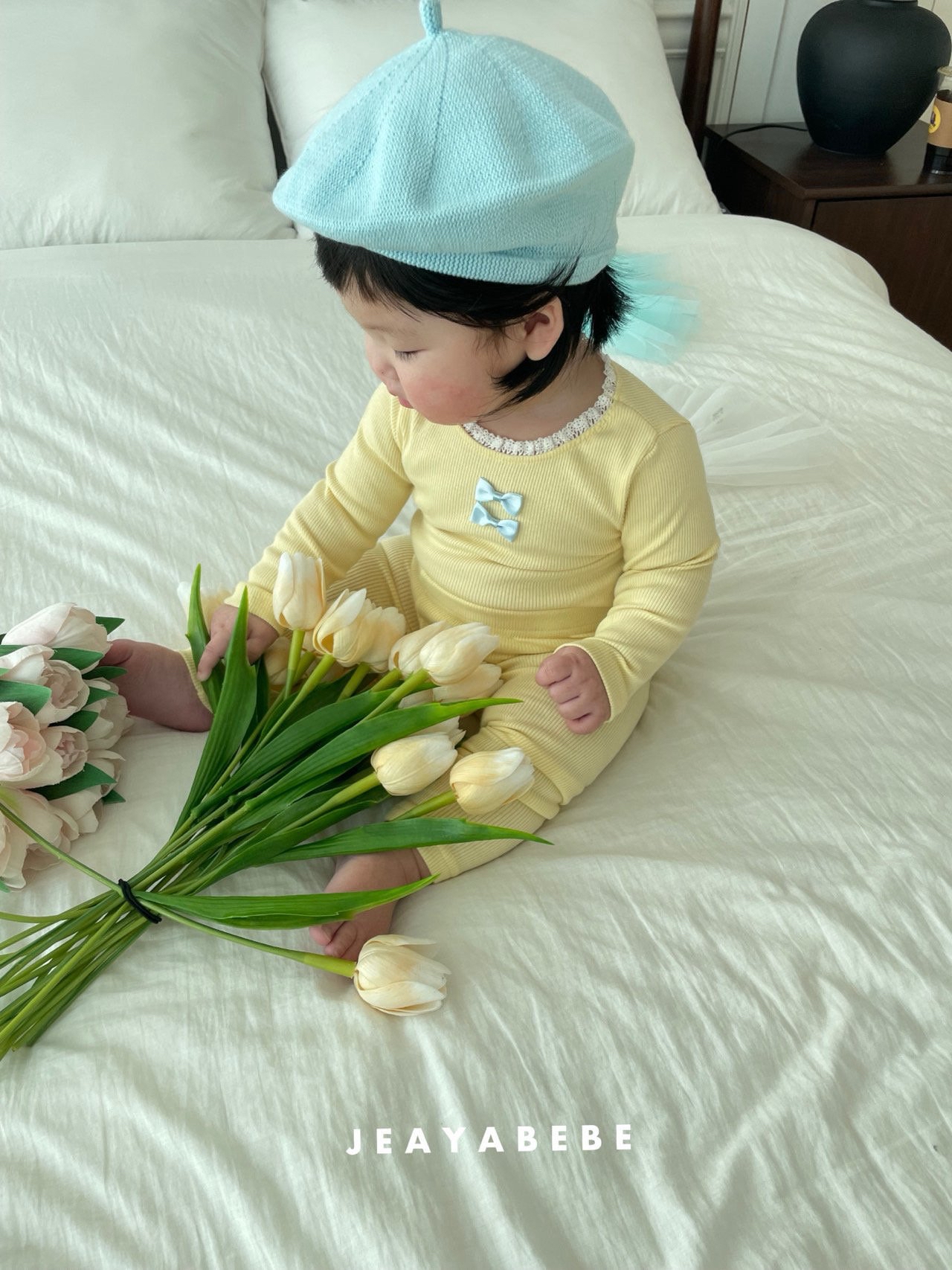 🇰🇷jeayabebe set (tee+pants)