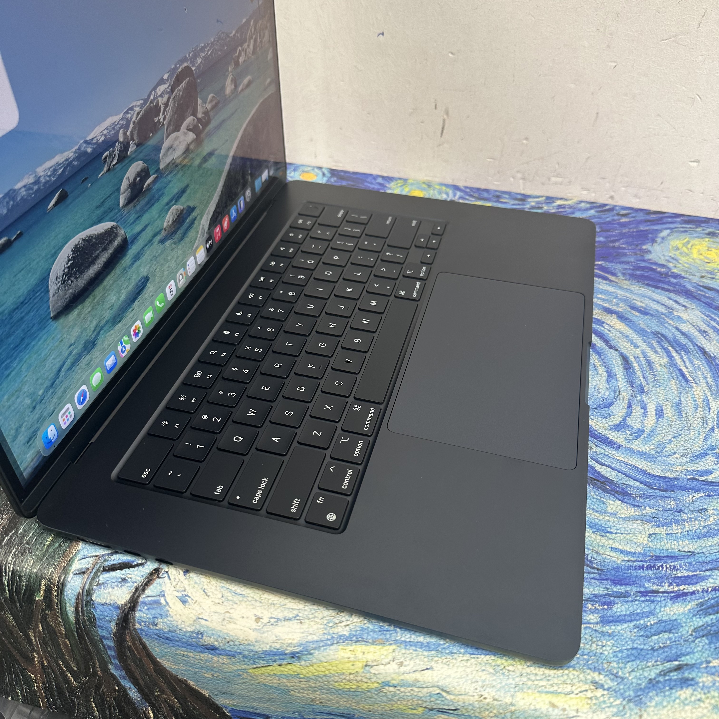 APPLE  MacBook Air M2 2023 M2 CPU/16GB Ram/1TB SSD/10核心GPU/Liquid Retina XDR Mon/15吋/太空灰，午夜藍/ Laptop /Notebook / Gaming