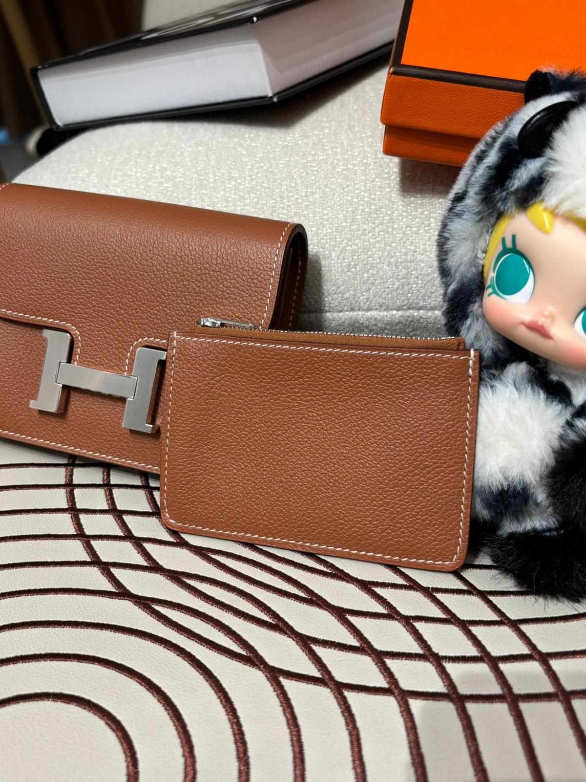 Hermes Constance Slim Wallet Stamp B Gold 100%Authentic, 99%New ✅Box