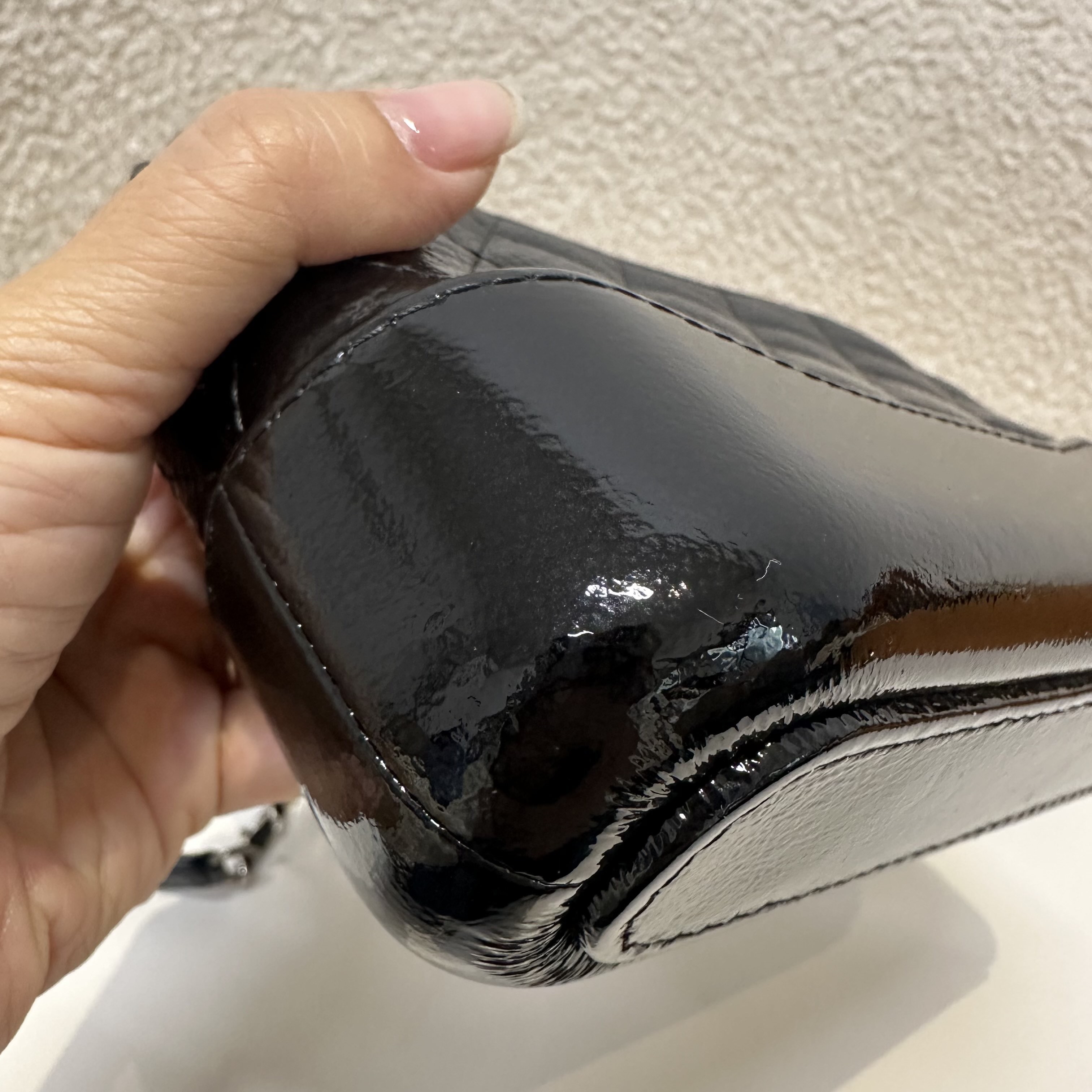 【預訂貨品】Chanel mini 黑金流浪包