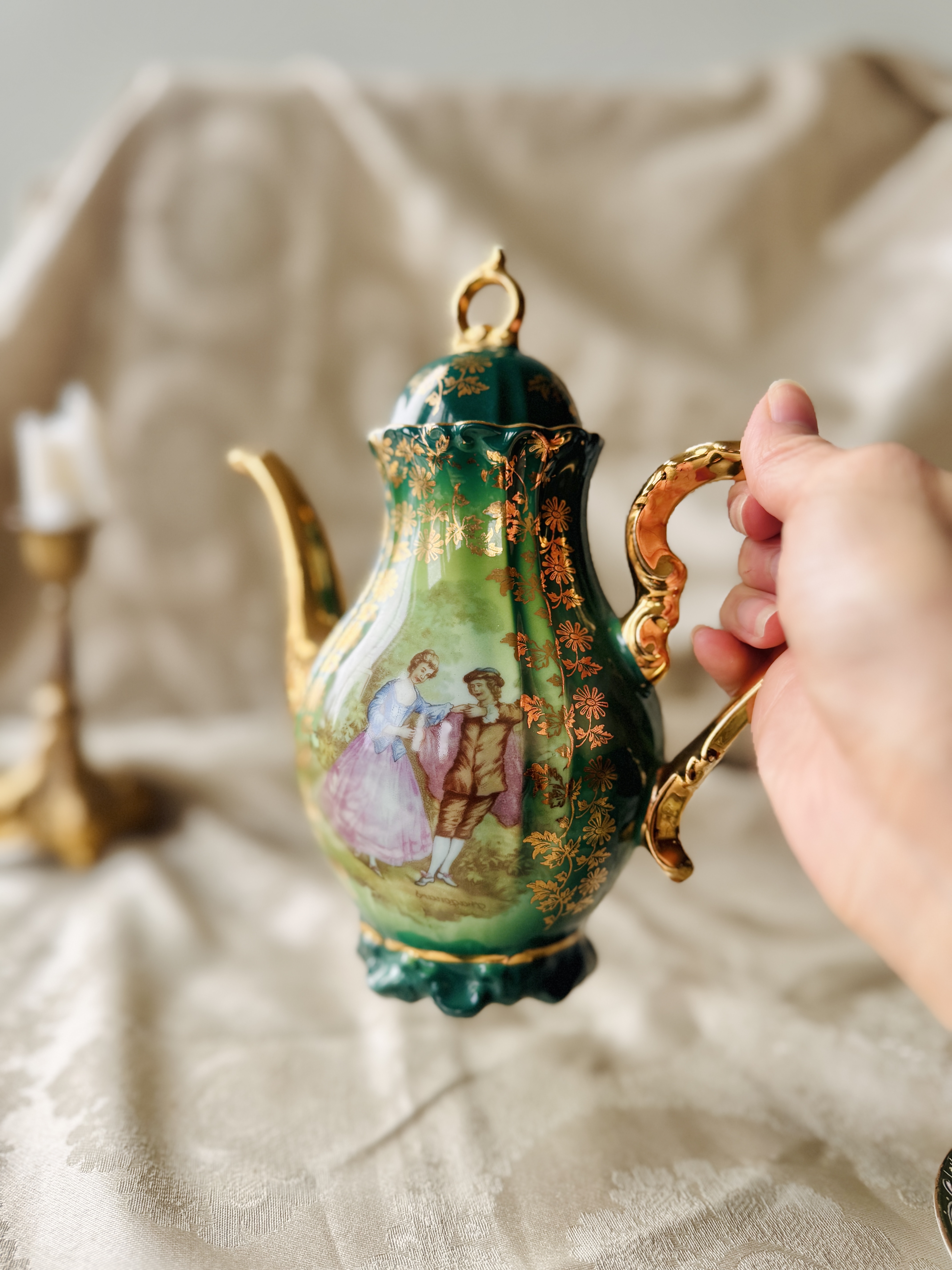 Vintage German Bavaria Romantic Courting Couple Green and Gold Coffee Pot(MT2467)