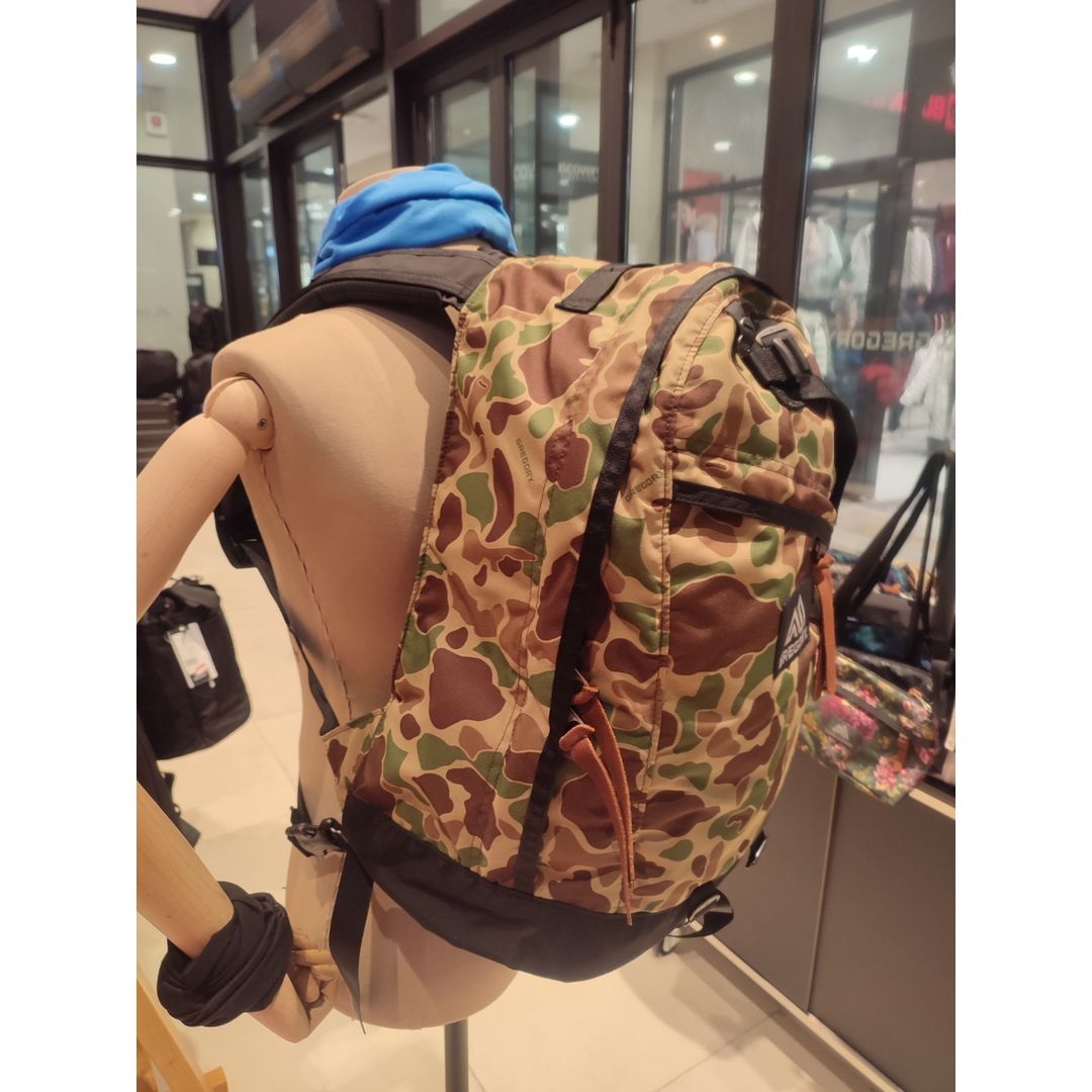 GREGORY DAY PACK ROCKY SPOT CAMO