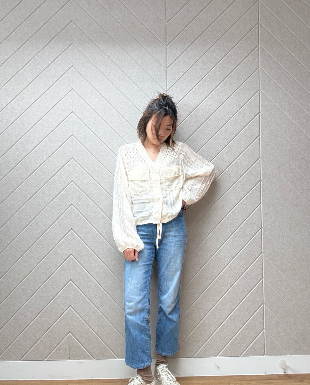 鏤空v領束腳恤衫外套