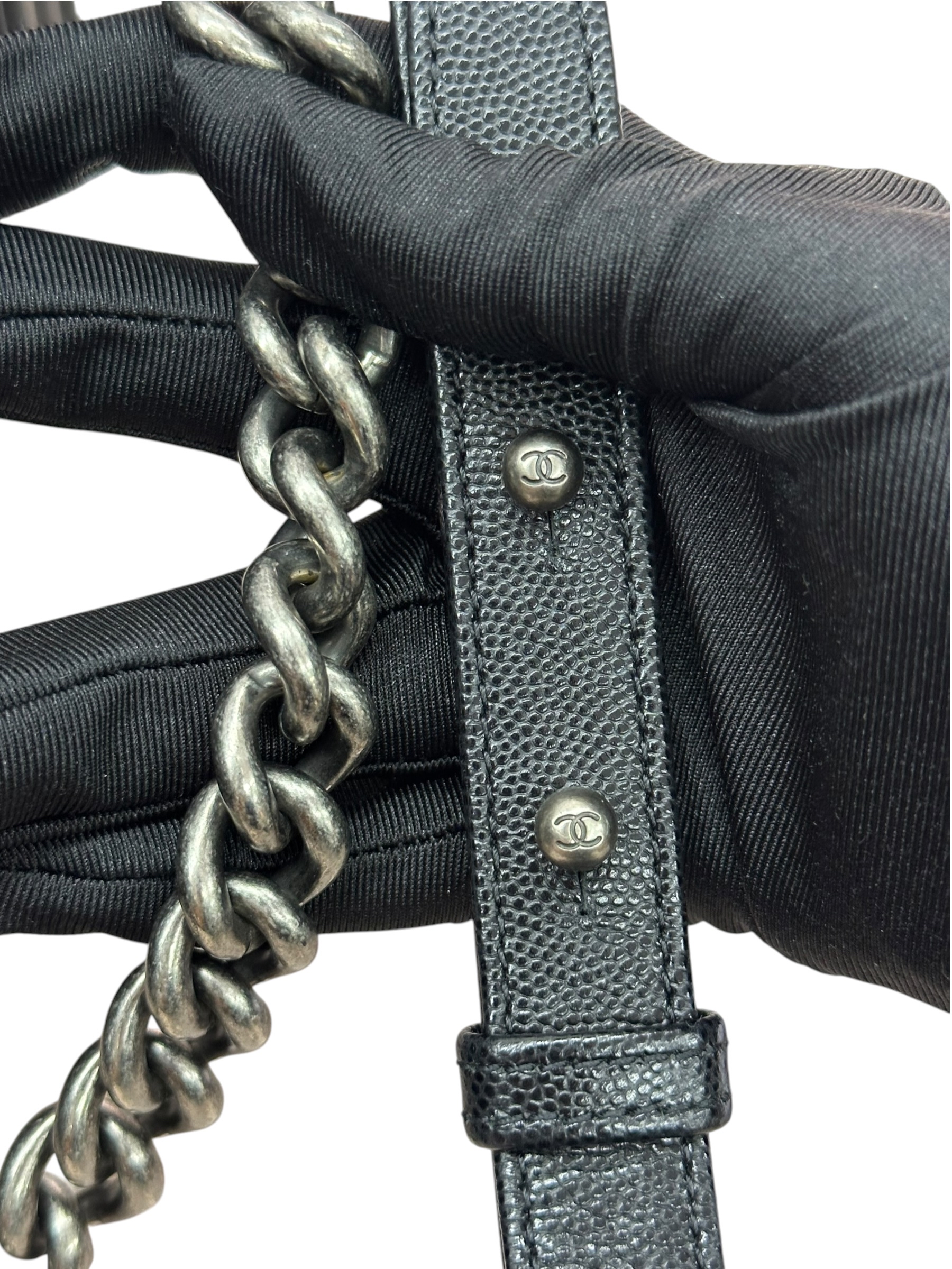 Pre-owned Chanel Boy 25 Handbag Calfskin / Product Code: 082104