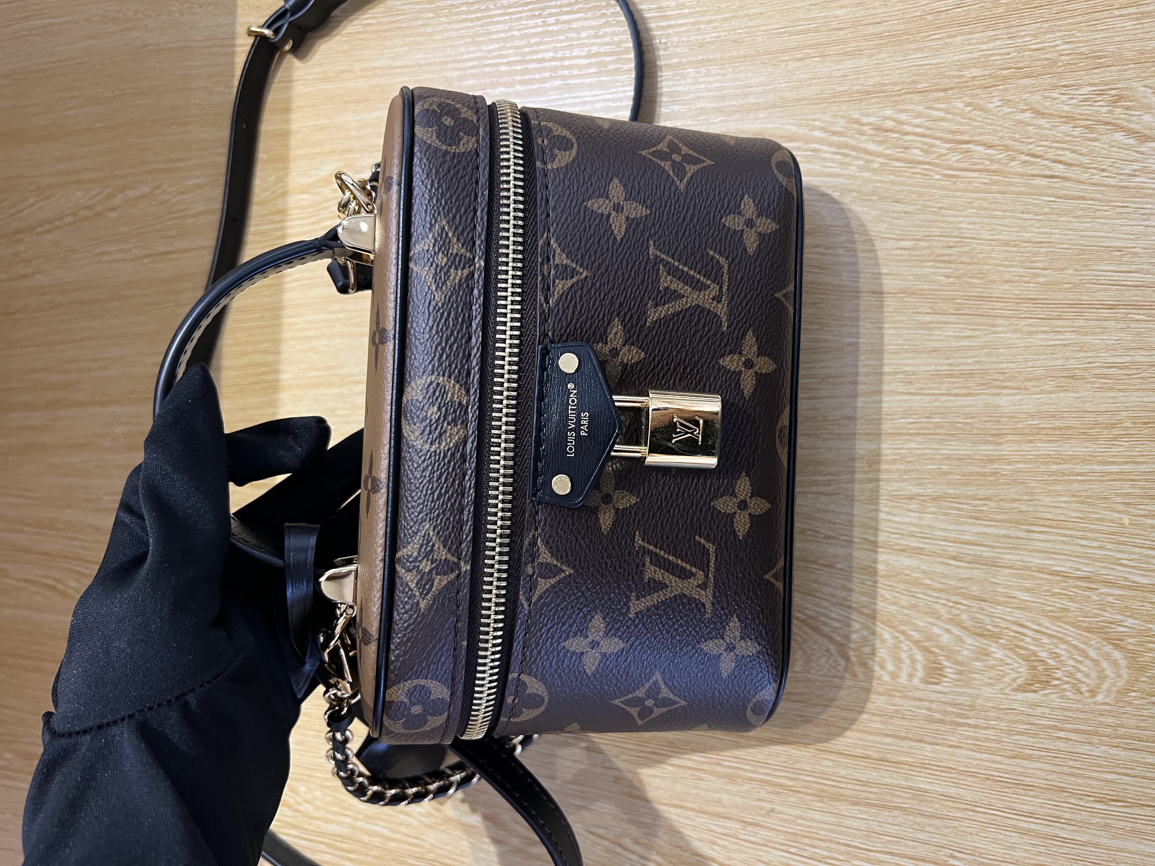 直播貨品 |  [1個-$100 2個-$300］K31