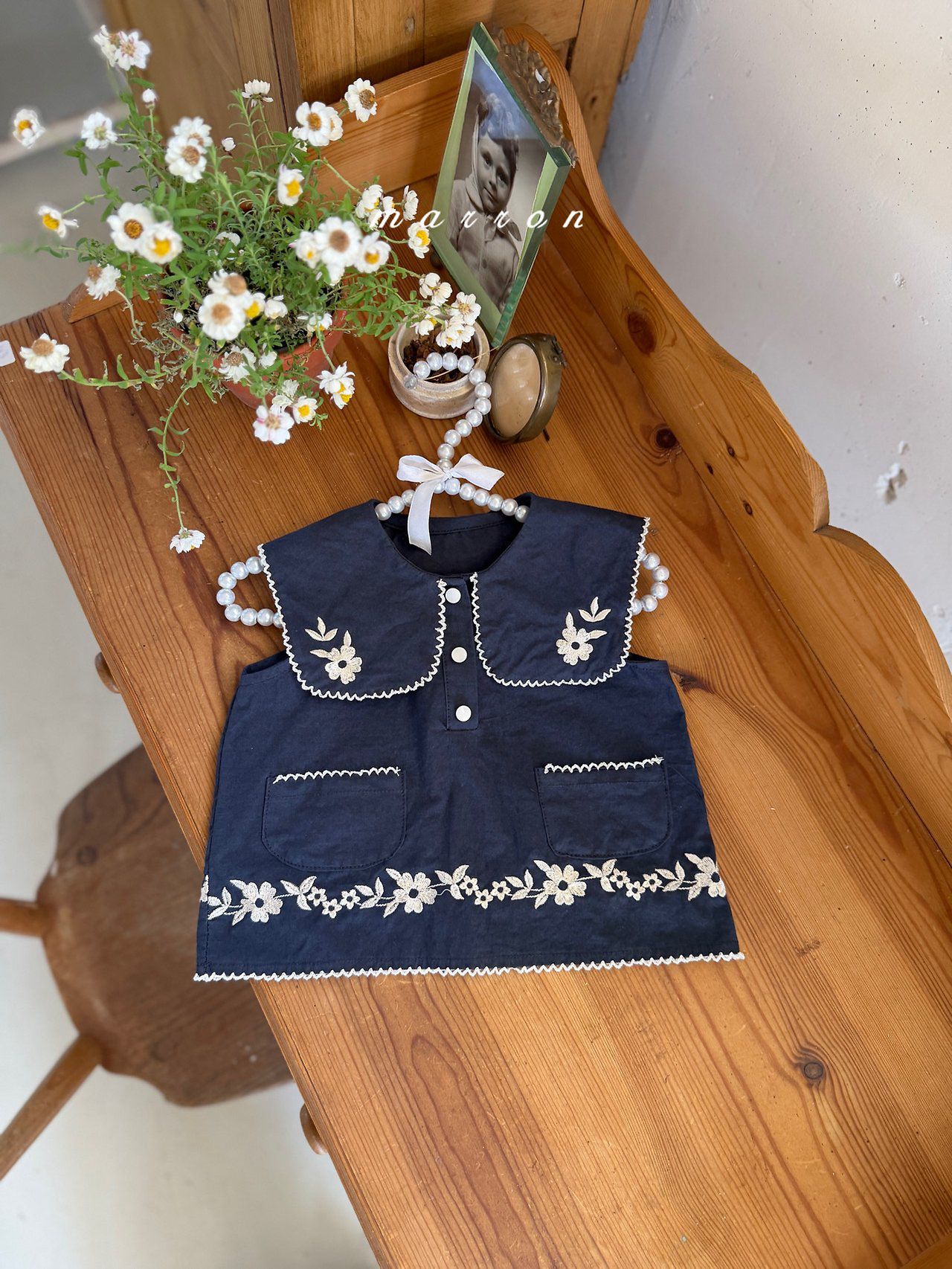AW4236 Top