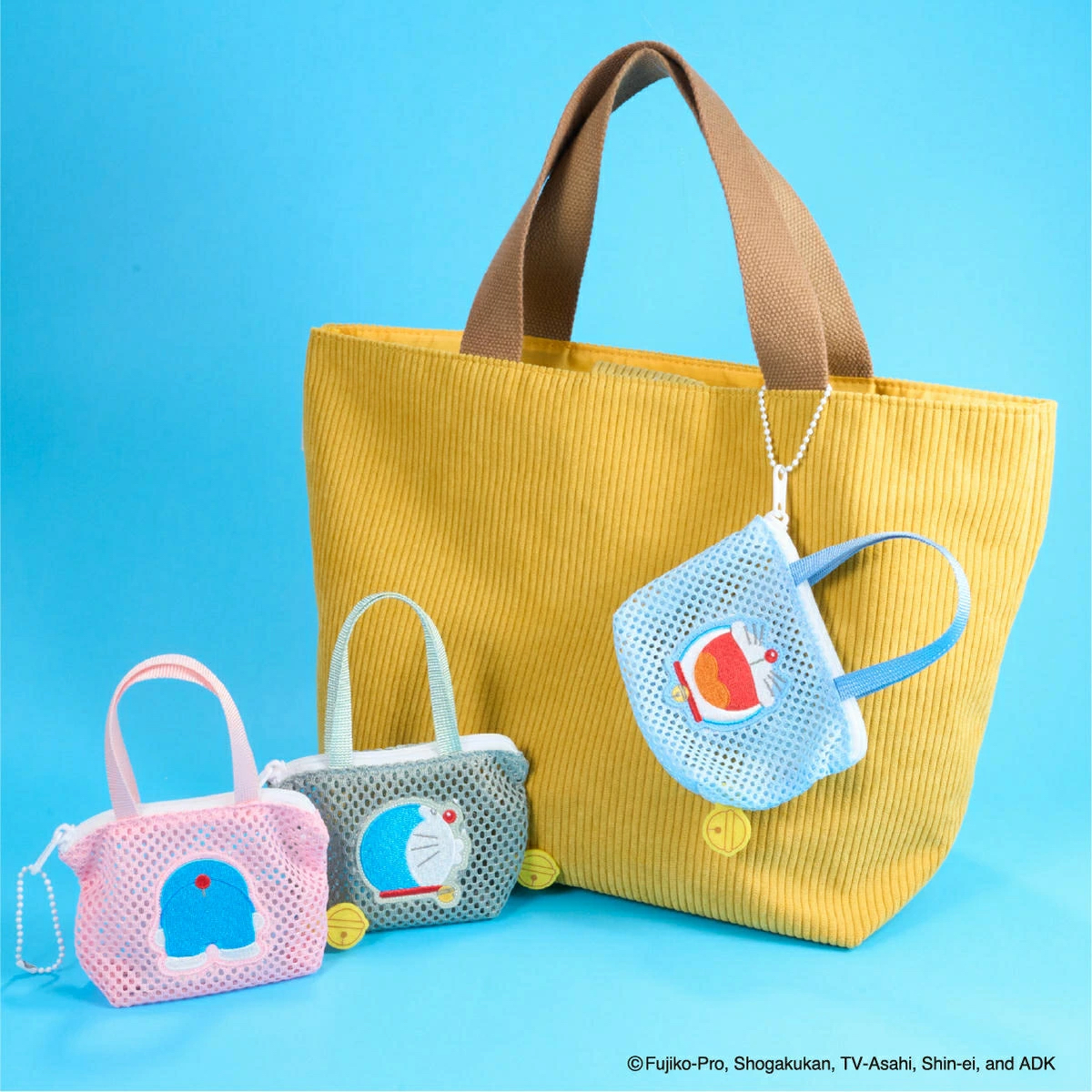 [現貨 藍色款] 多啦A夢鎖匙扣 迷你手袋 掛飾 刺繡圖案｜Doraemon禮物