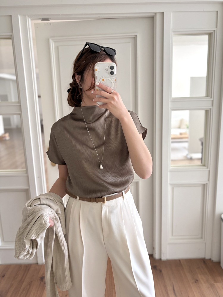 Claudette Silky Pleated Top (Brown)
