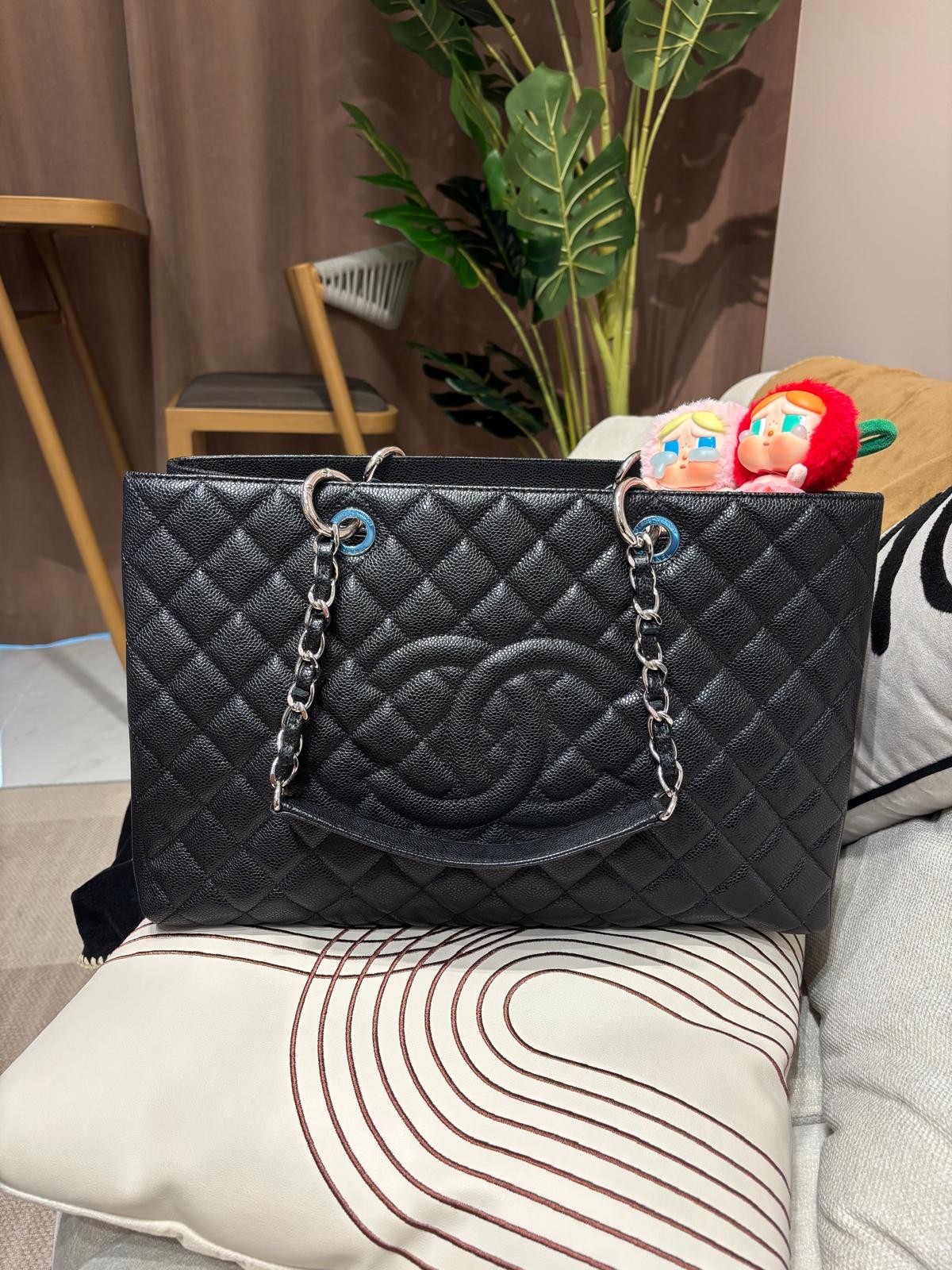 Chanel Gst XL TOTE BAG CAVIER CALFKSIN 黑色魚子醬牛皮金扣 100%Authentic, 98%New  ✅card✅Dust bag 