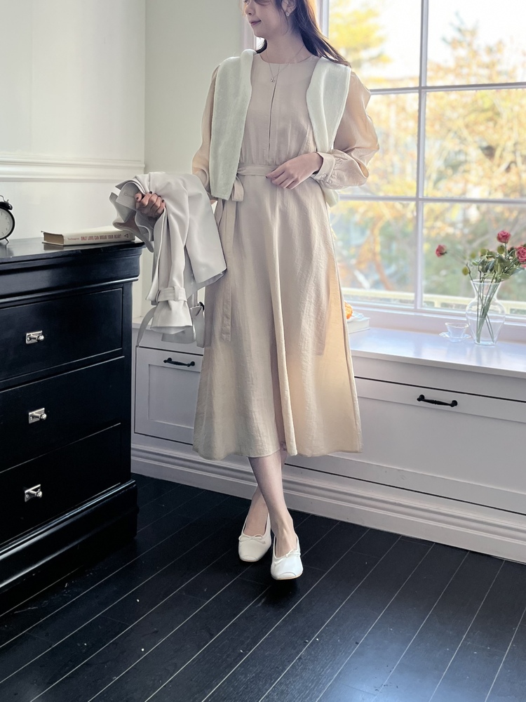 Pleated Yoke Detail Dress (Beige)