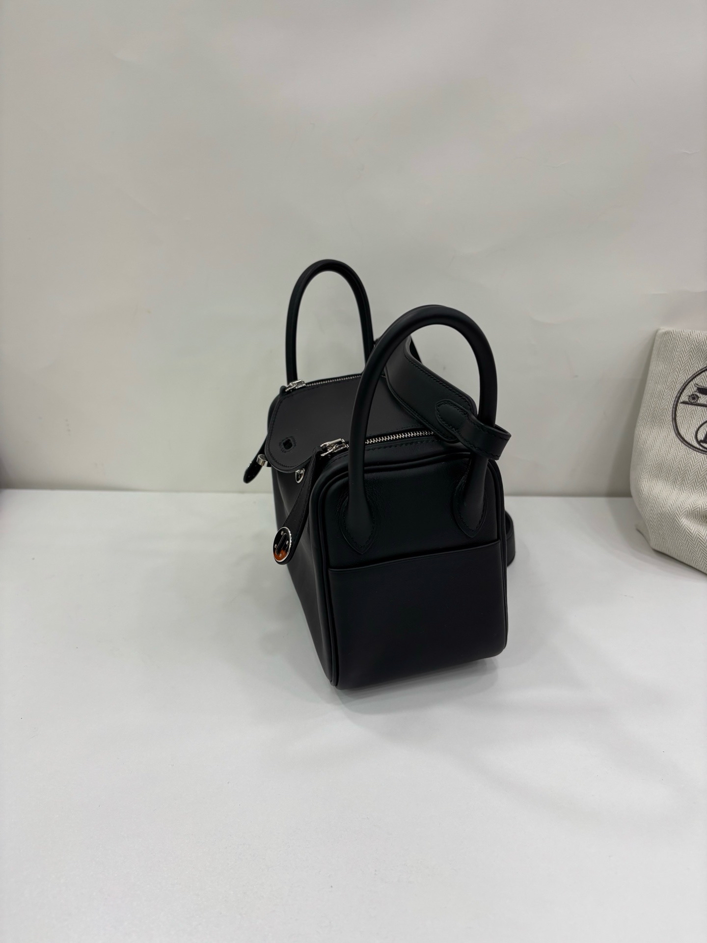 Unused Item HERMÉS Mini Lindy Stamp W / Product Code: 26052301