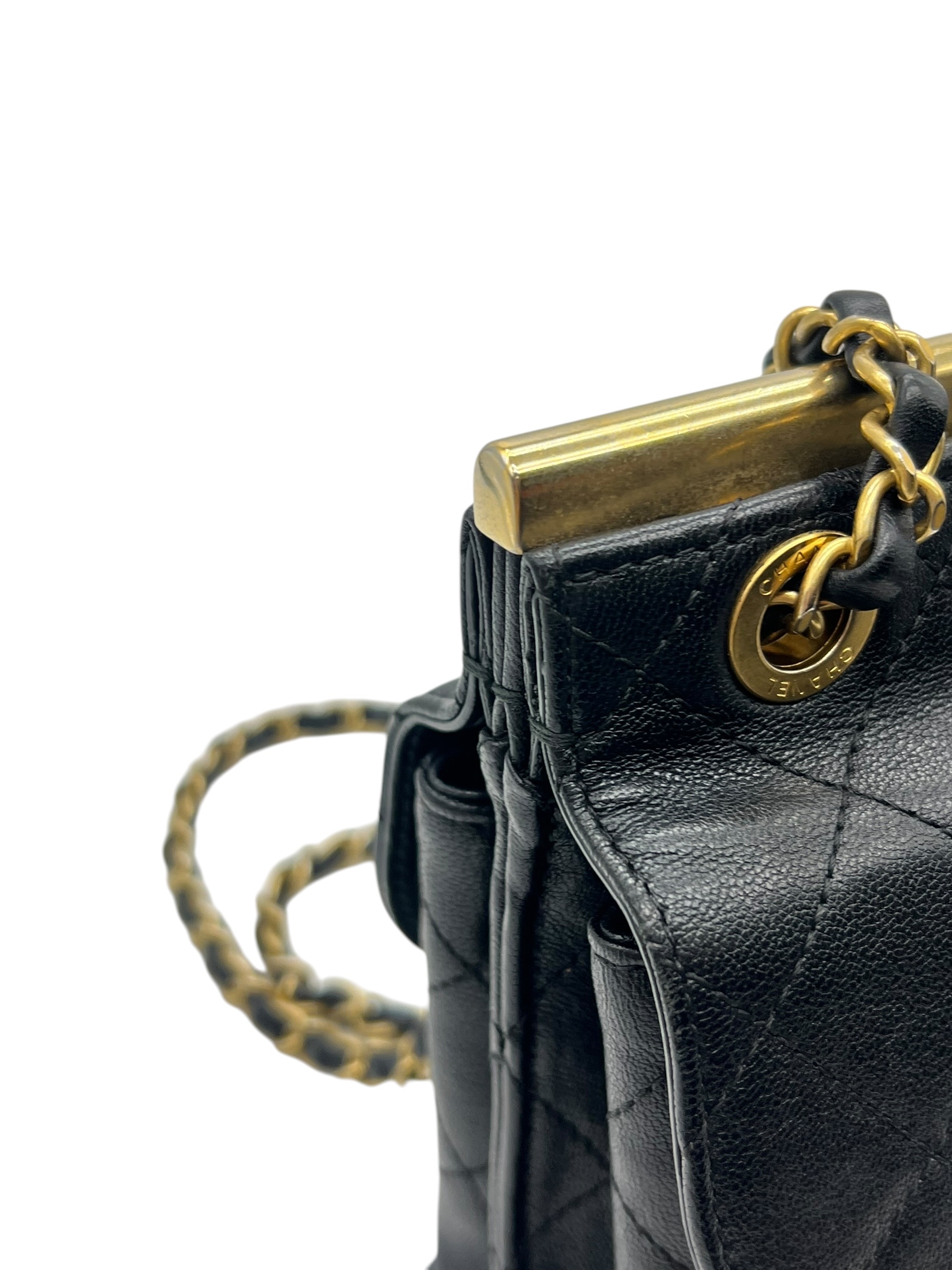 Pre-Owned CHANEL Matelasse Shoulder Bag in Navy / Product Code: 26060507