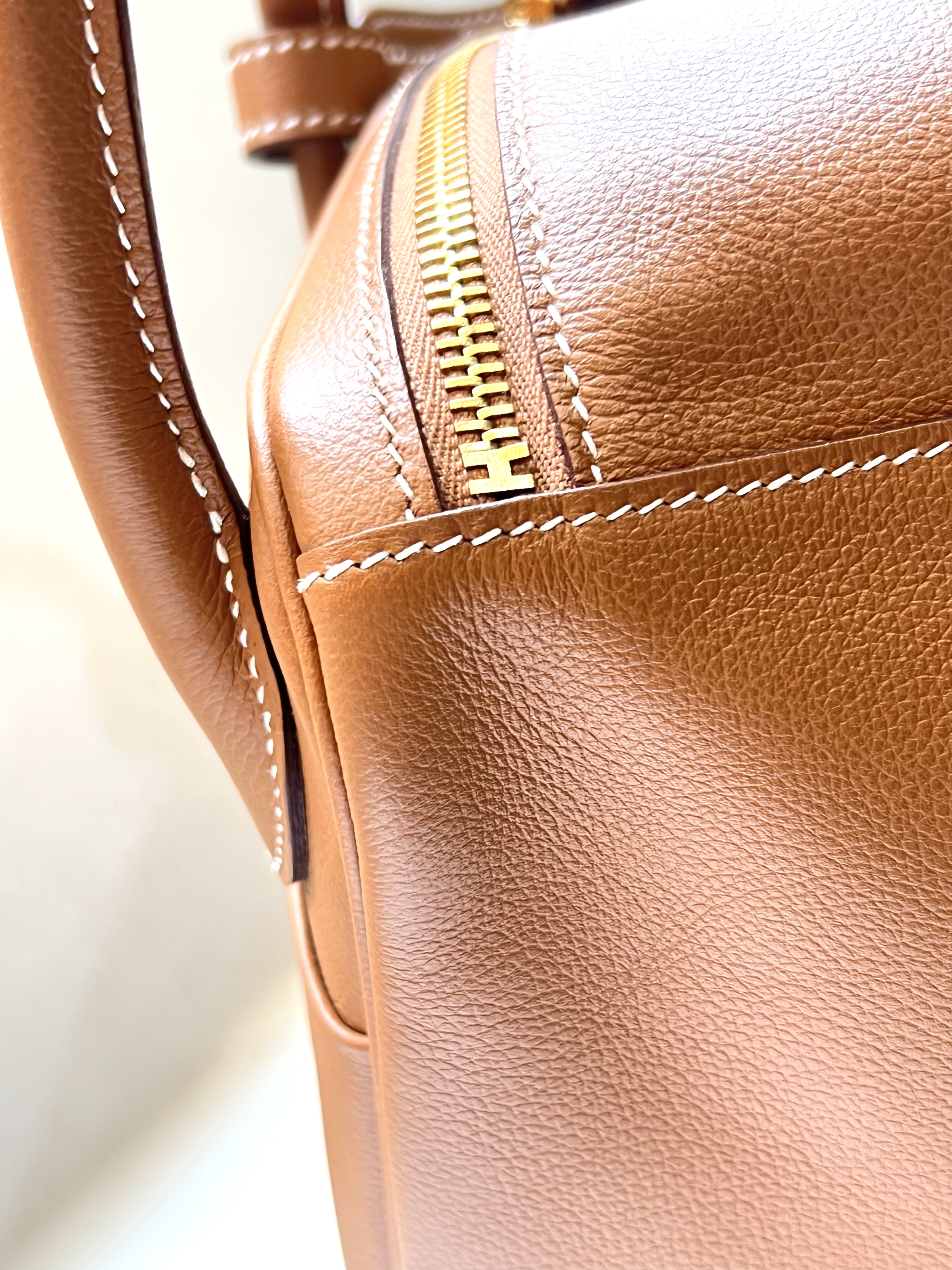 Pre-Owned HERMÉS Taurillon Clemence Lindy 30 Stamp D / Product Code: 26041635