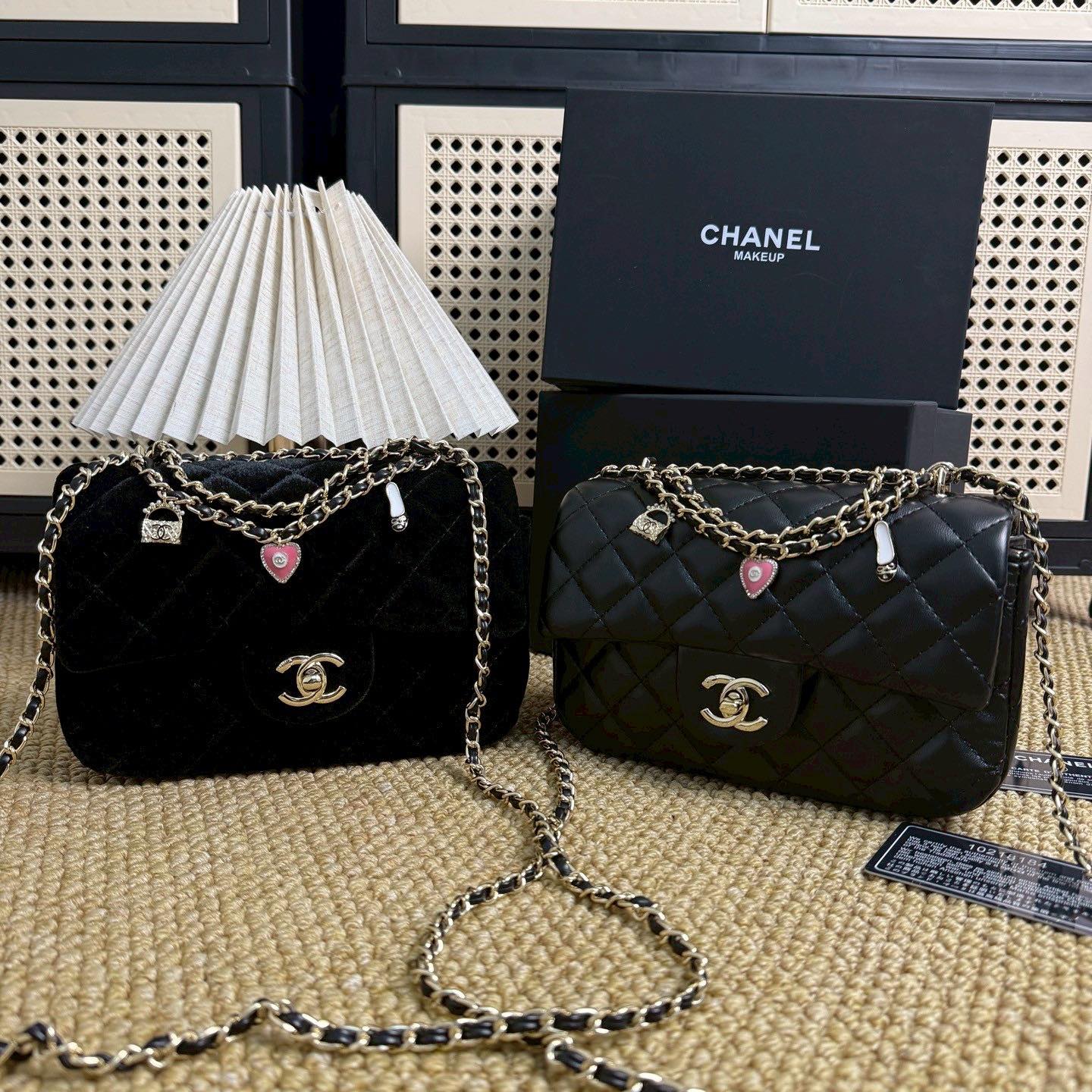 預訂 CHA*NEL 海外VIP限定禮贈 琺瑯心心小手袋