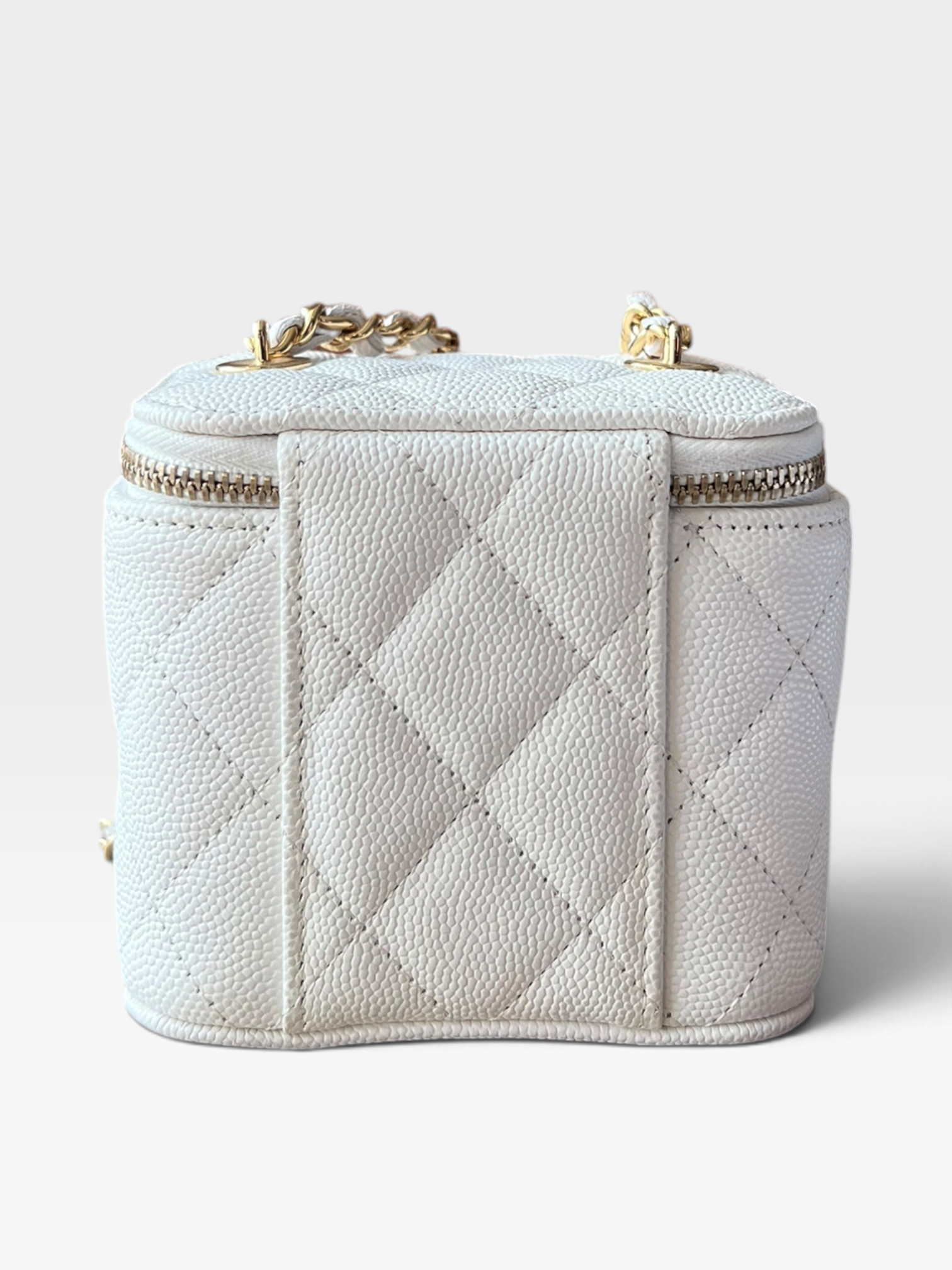 Pre-Owned CHANEL Coco Casino Mini Vanity Case / Product Code:091809