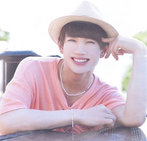 Atease NEW MILITARY STAR WHITE SHELL NECKLACE