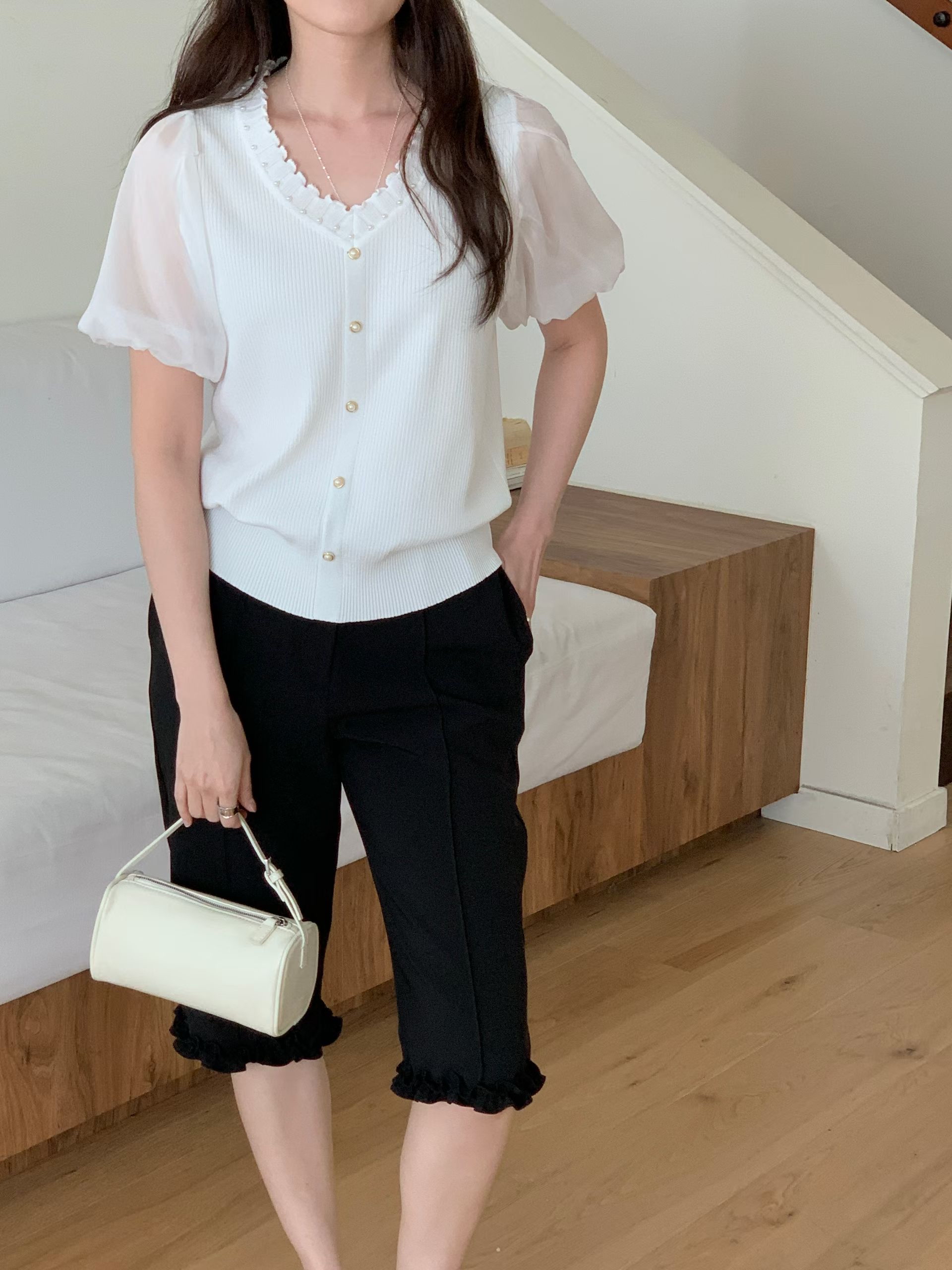 CT15 優雅珍珠紗澎袖針織top