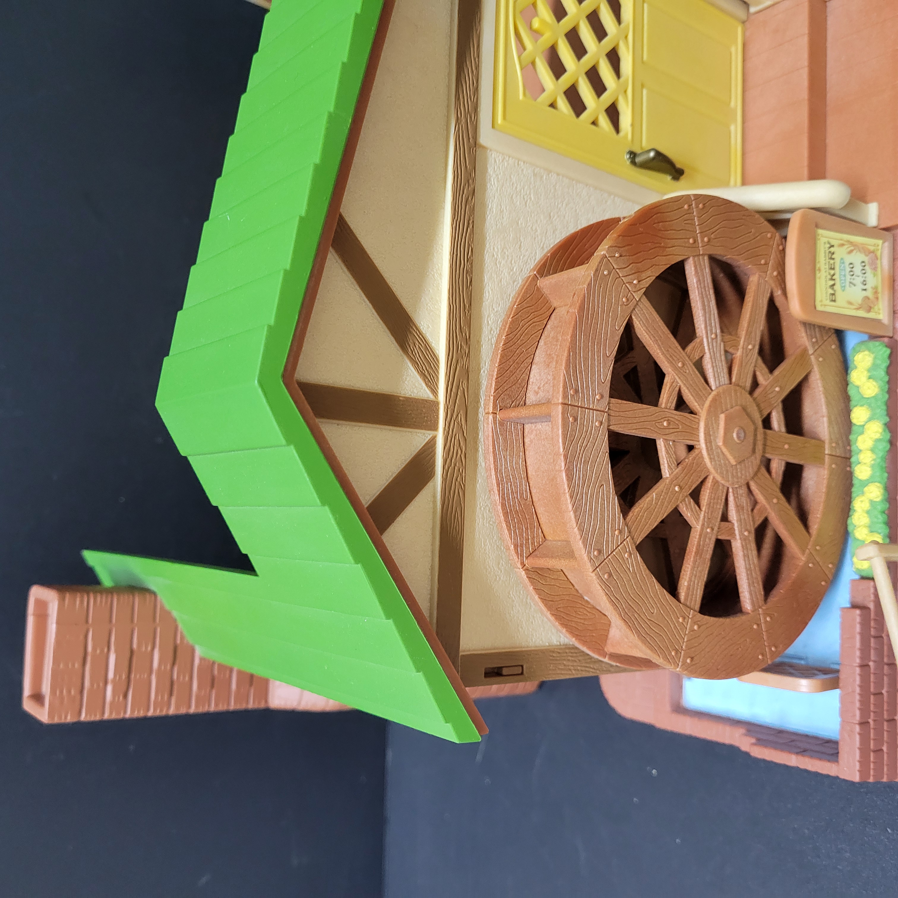 森林家族水車麵包屋C0318