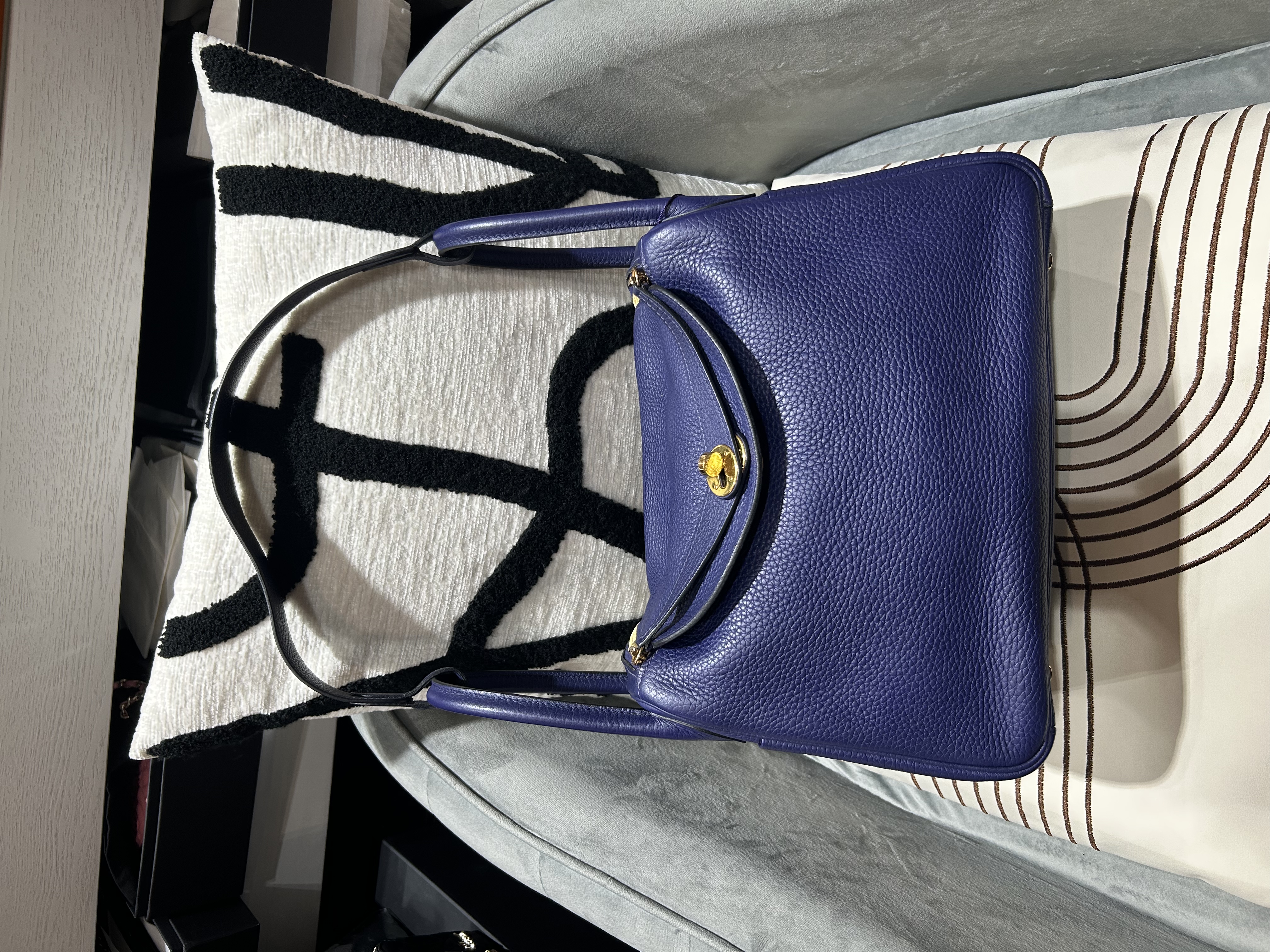 Hermes Lindy 30 墨水藍 stamp C 100%Authentic, 95%New ✅Dust bag