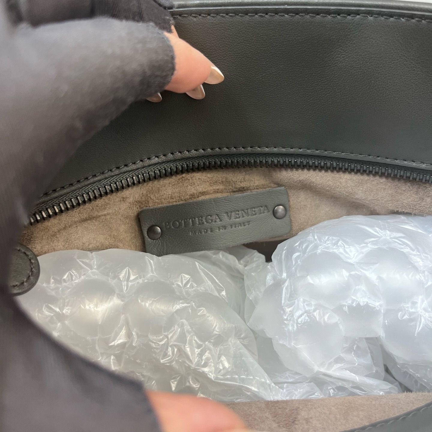 【預訂貨品】BV 灰色編織tote bag