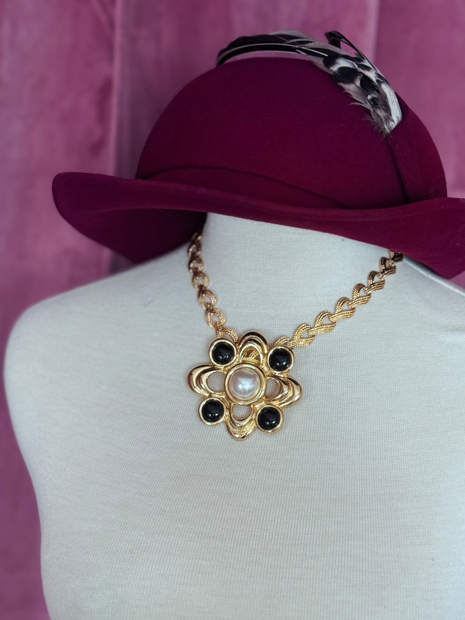 Vintage Napier "Heart Knot"  Necklace and Bracelet Set (MT2611)