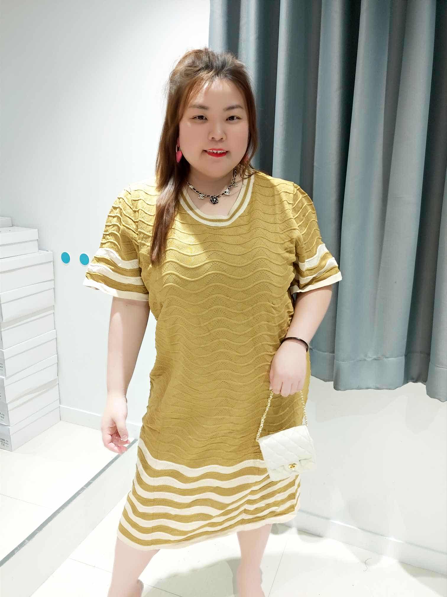 DOA07 立体条纹针织连身裙