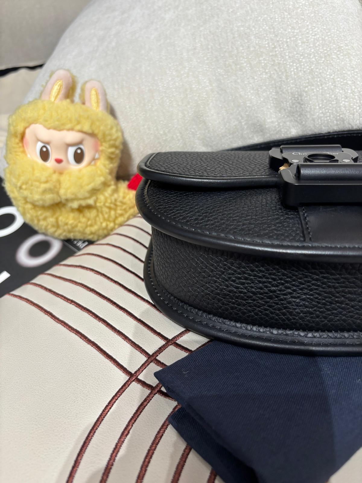 Dior Mini Gallop Shoulder Bag calfskin 100%Authentic, 98%New ✅Dust bag