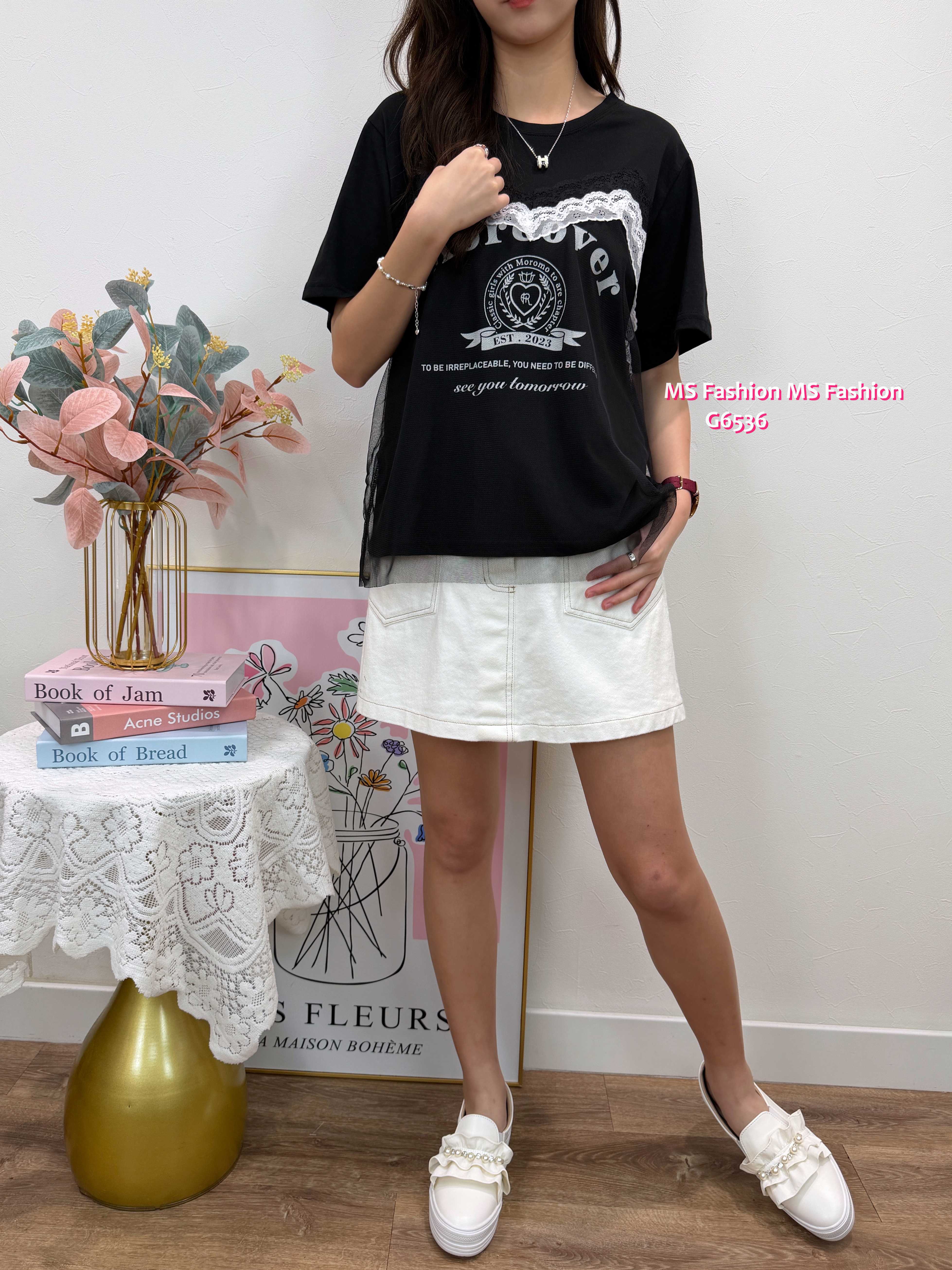 G6536 黑白配型格拼lace top