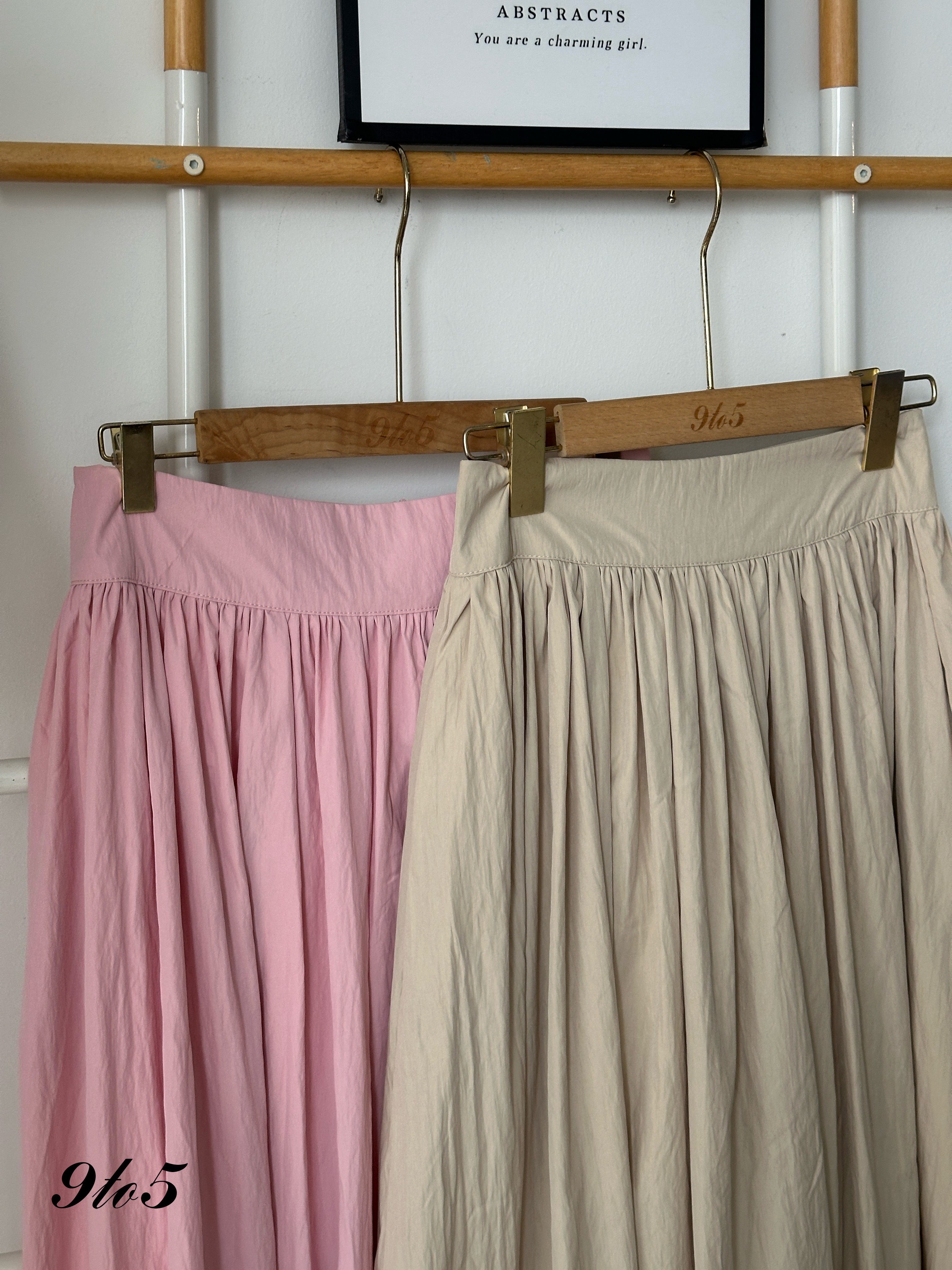 S1813 A Line Pleated Skirt - Cream & Pink 