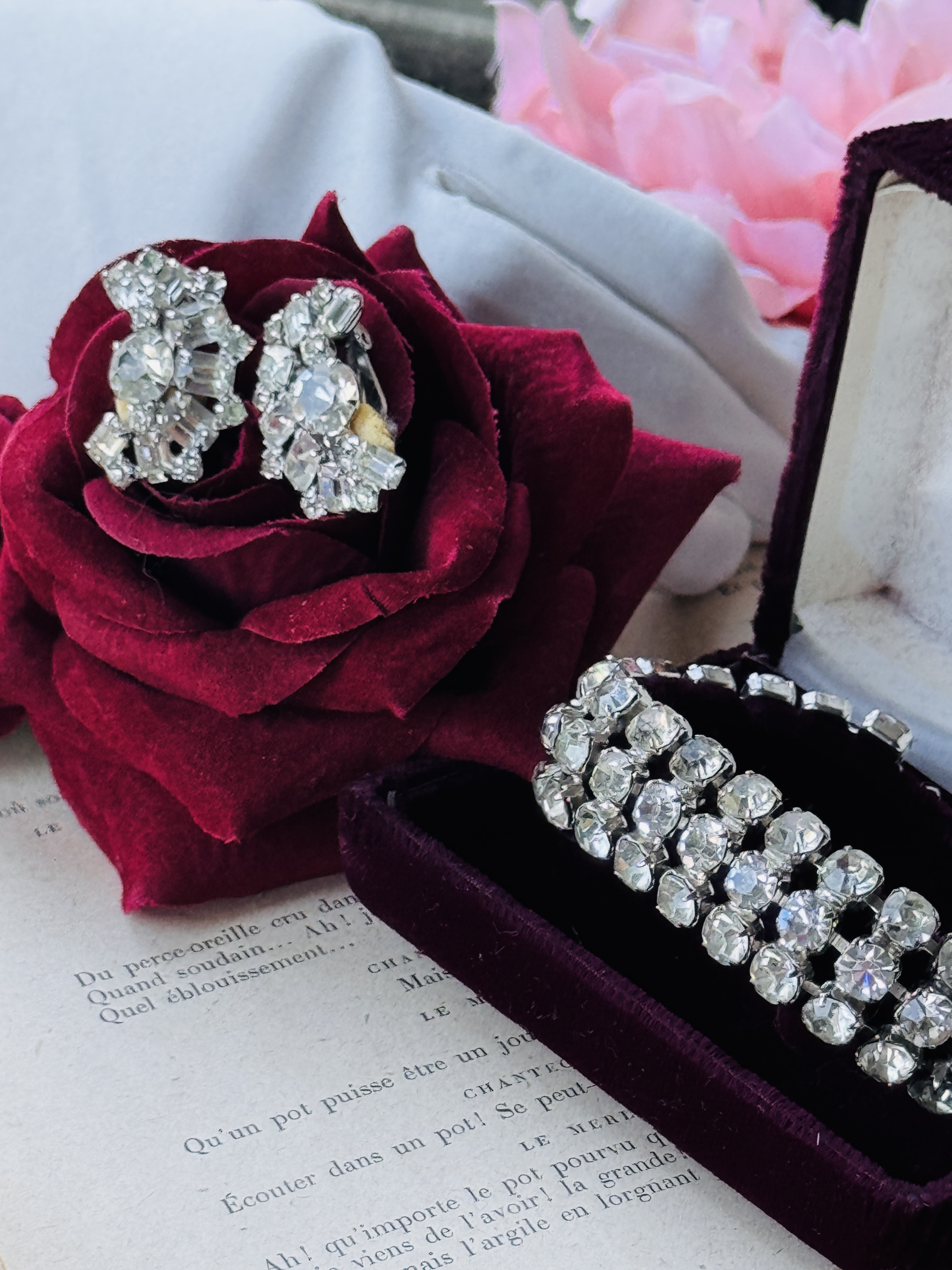 C.a. 1950s Continental Diamanté Bracelet and Clip Earrings Set in a Jewelry Box(MT2642)