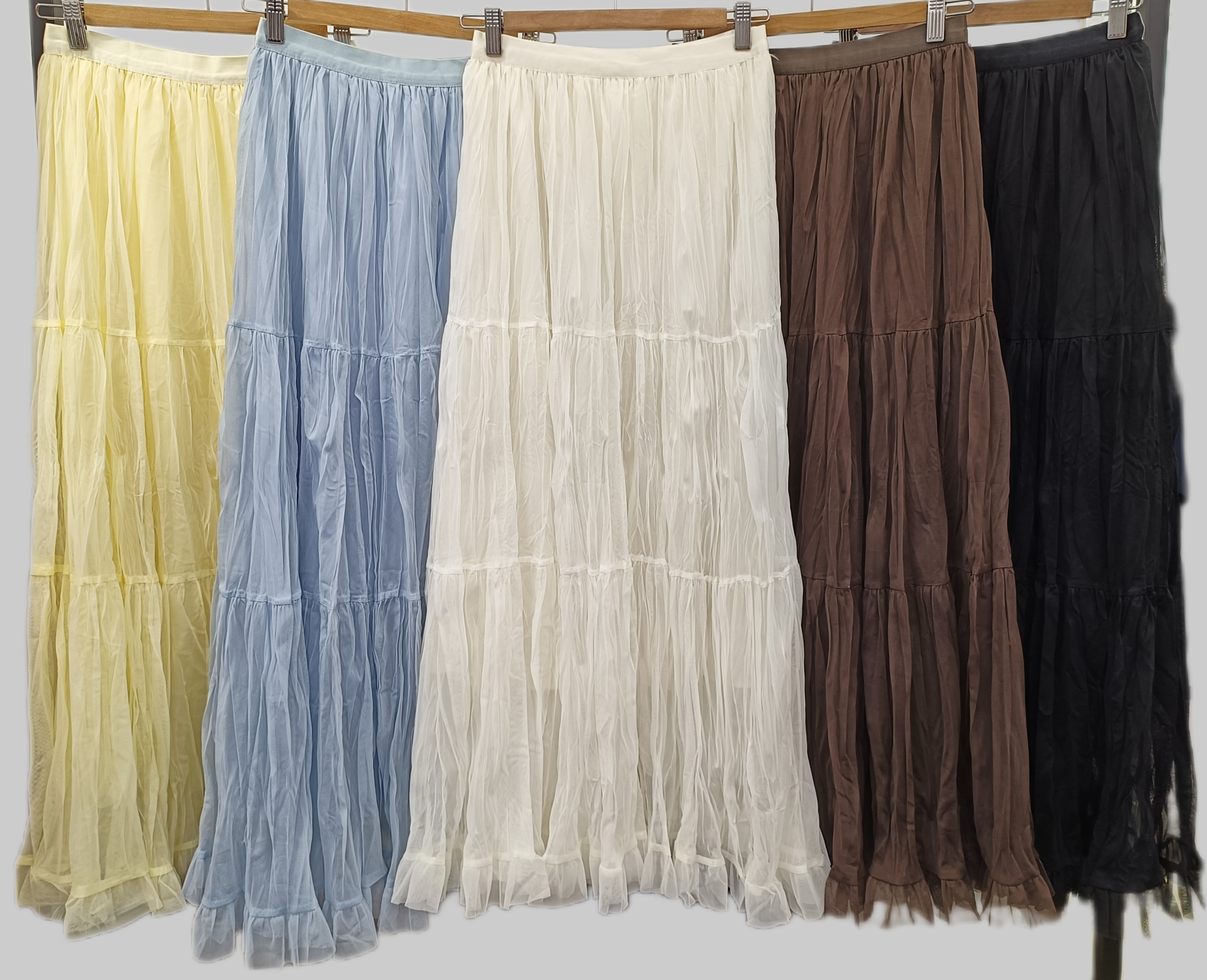 8552 Pleated Tully Skirt Rubber