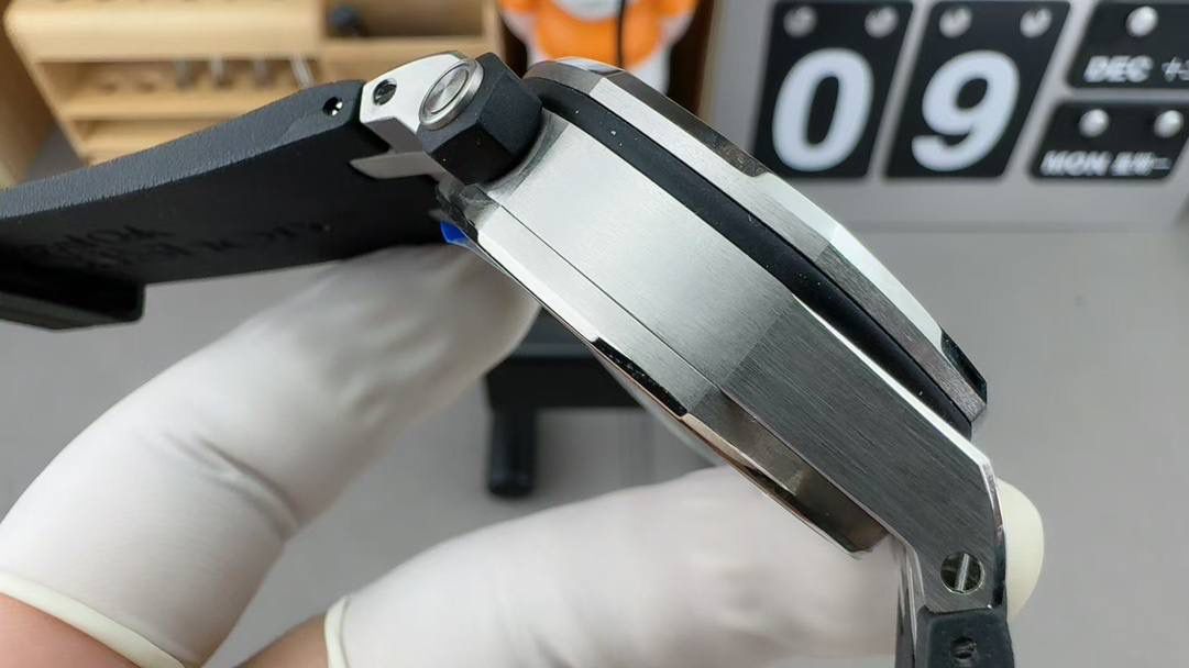 爱彼皇家橡树离岸型潜水腕表