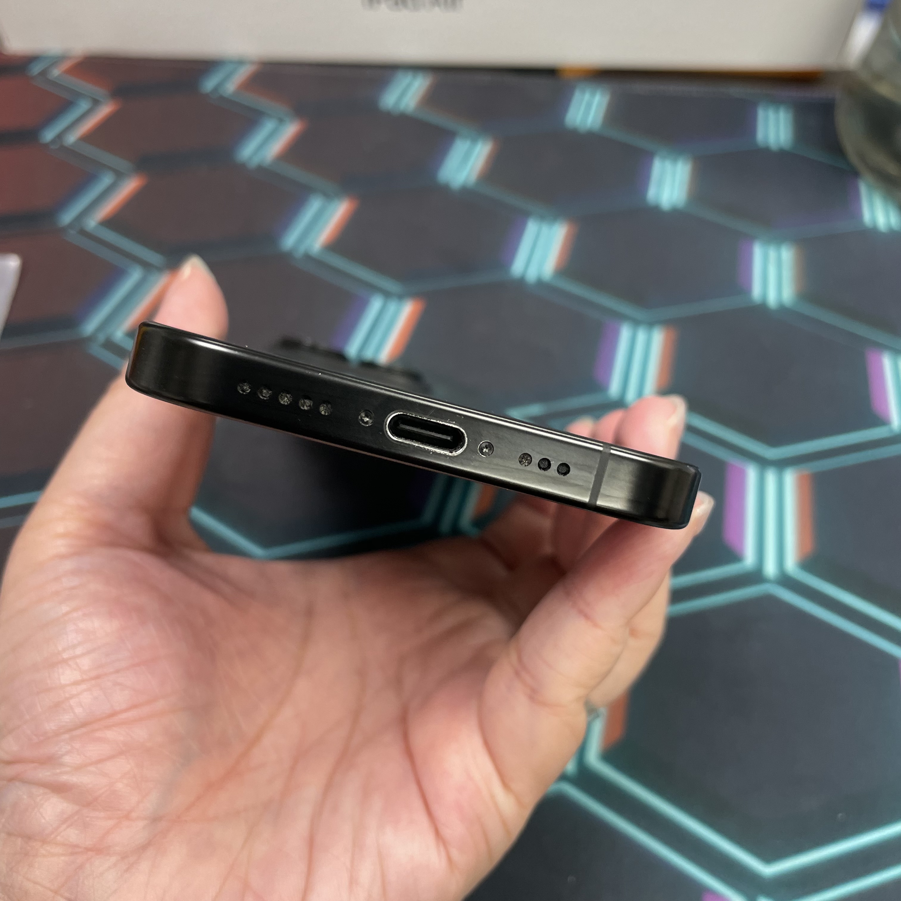 *8080 16 Pro 靚機 256GB 電91 黑色 black