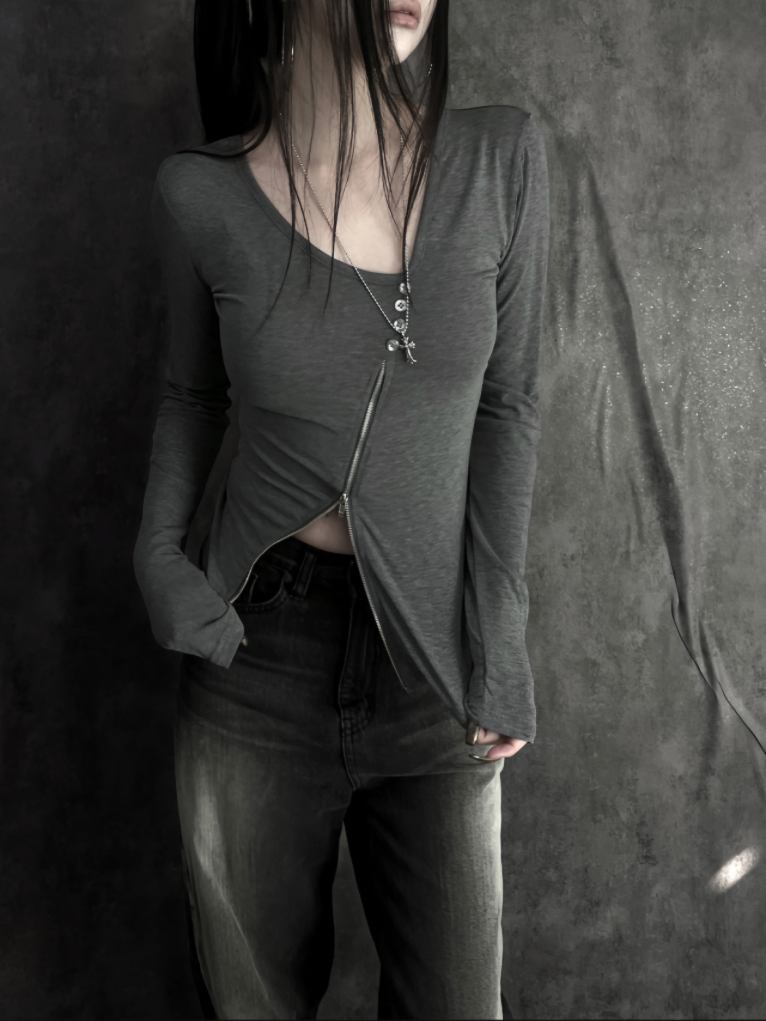 Asymmetric Zip Fitted Top