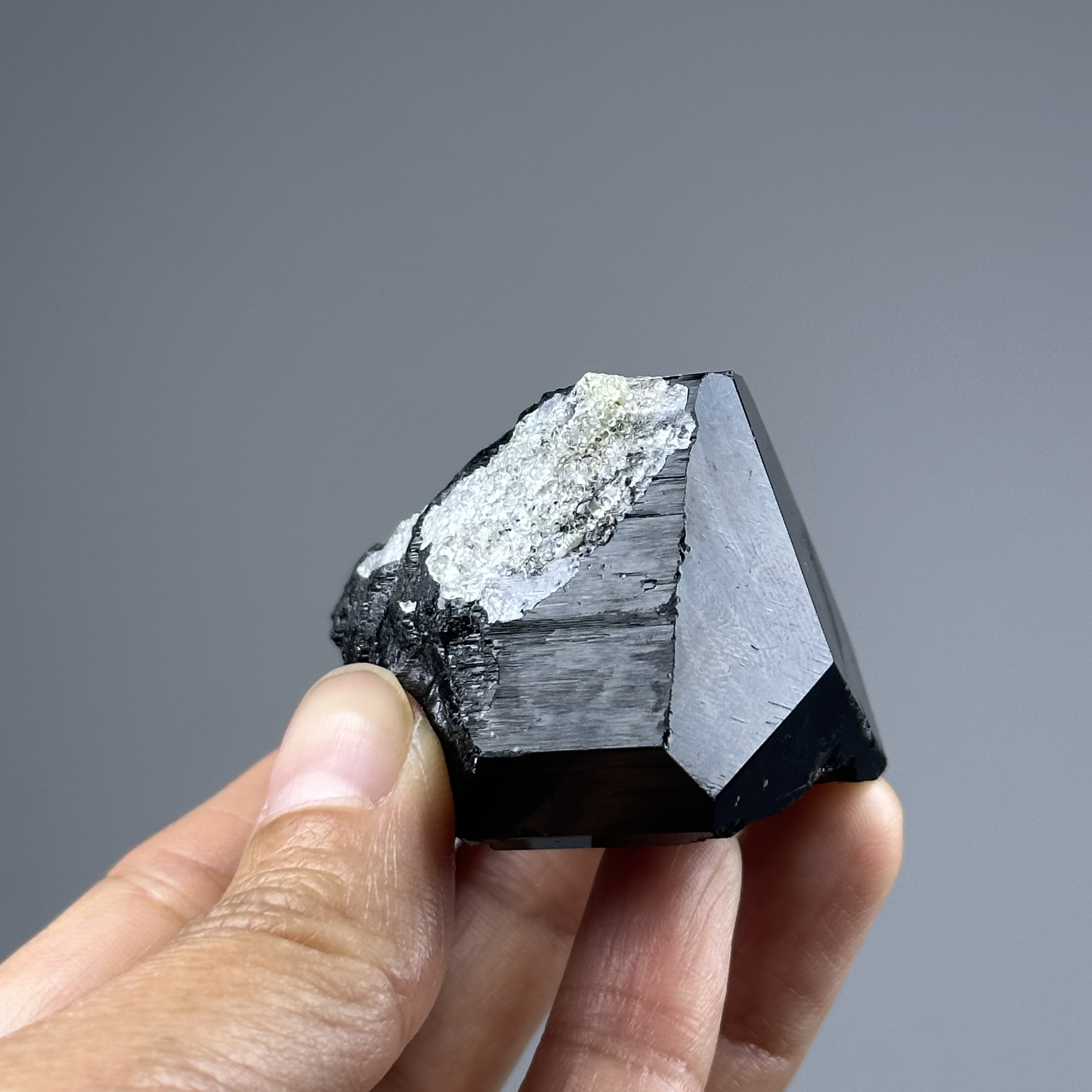 納米比亞 黑碧璽 - Schorl/ Black Tourmaline DR116