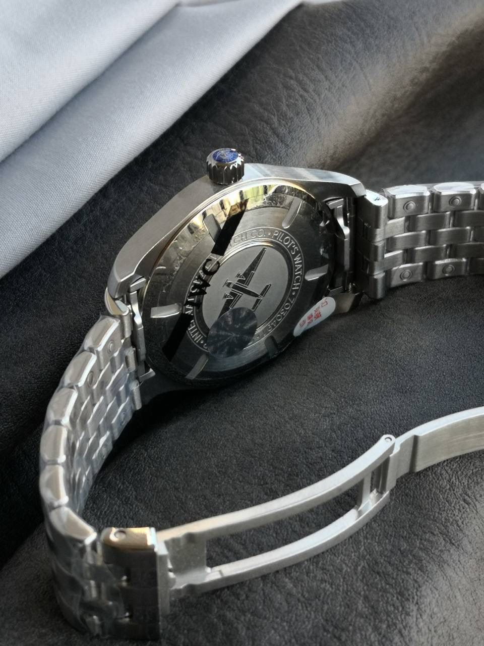 IWC万国表飞行员系列IW328204腕表，精钢表壳表链，蓝色表盘，搭载2892型自动机械机芯，40毫米。