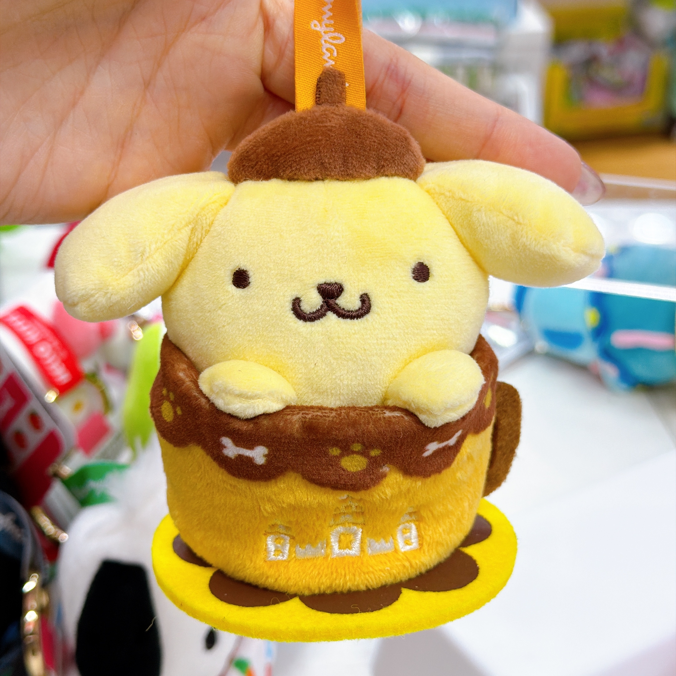 日本直送Sanrio 日本九州和諧樂園Harmonyland 新款咖啡杯掛飾 