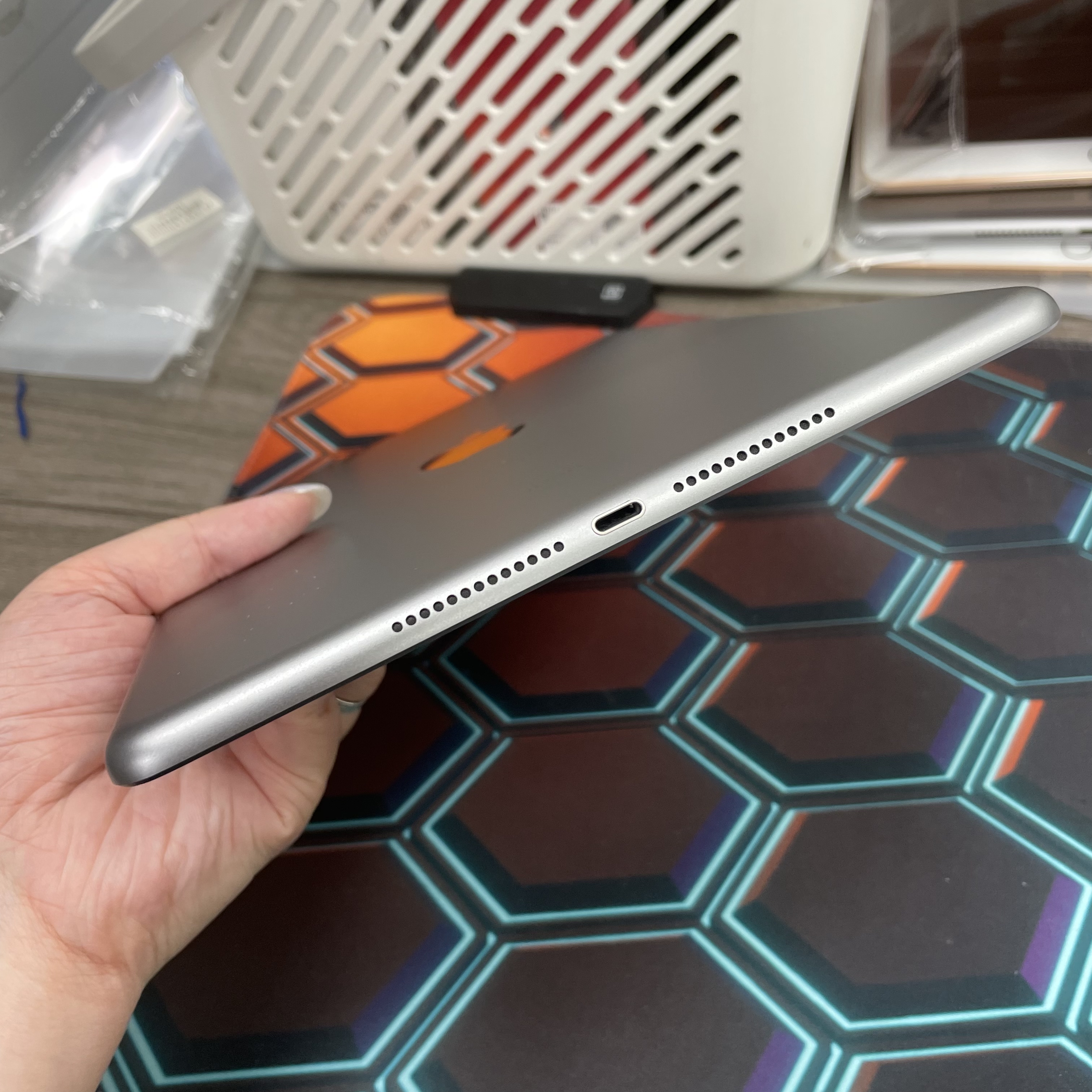 *6954 iPad 6 未使用品 128GB 插卡版 灰色 gray