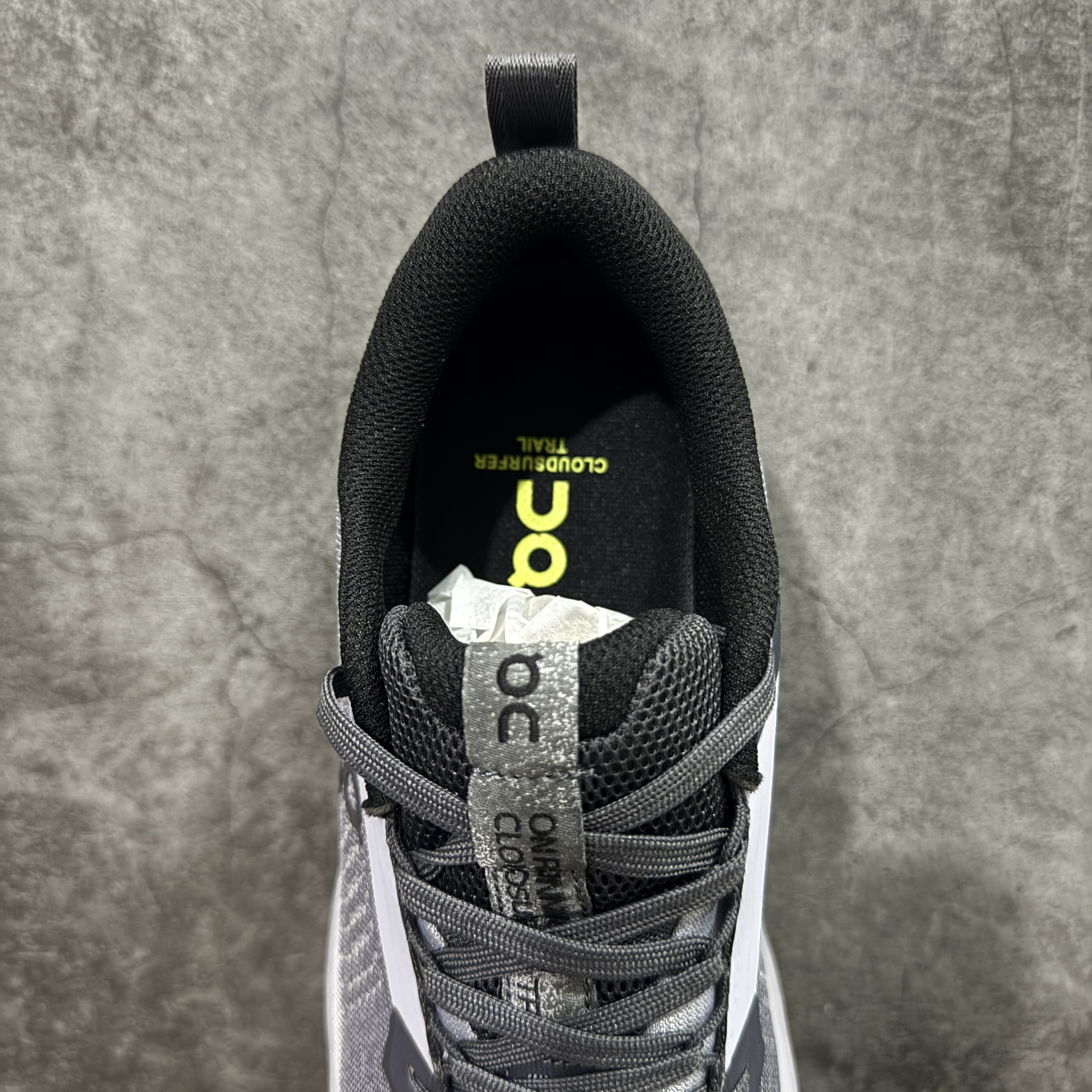 On Cloudsurfer Trail 2 