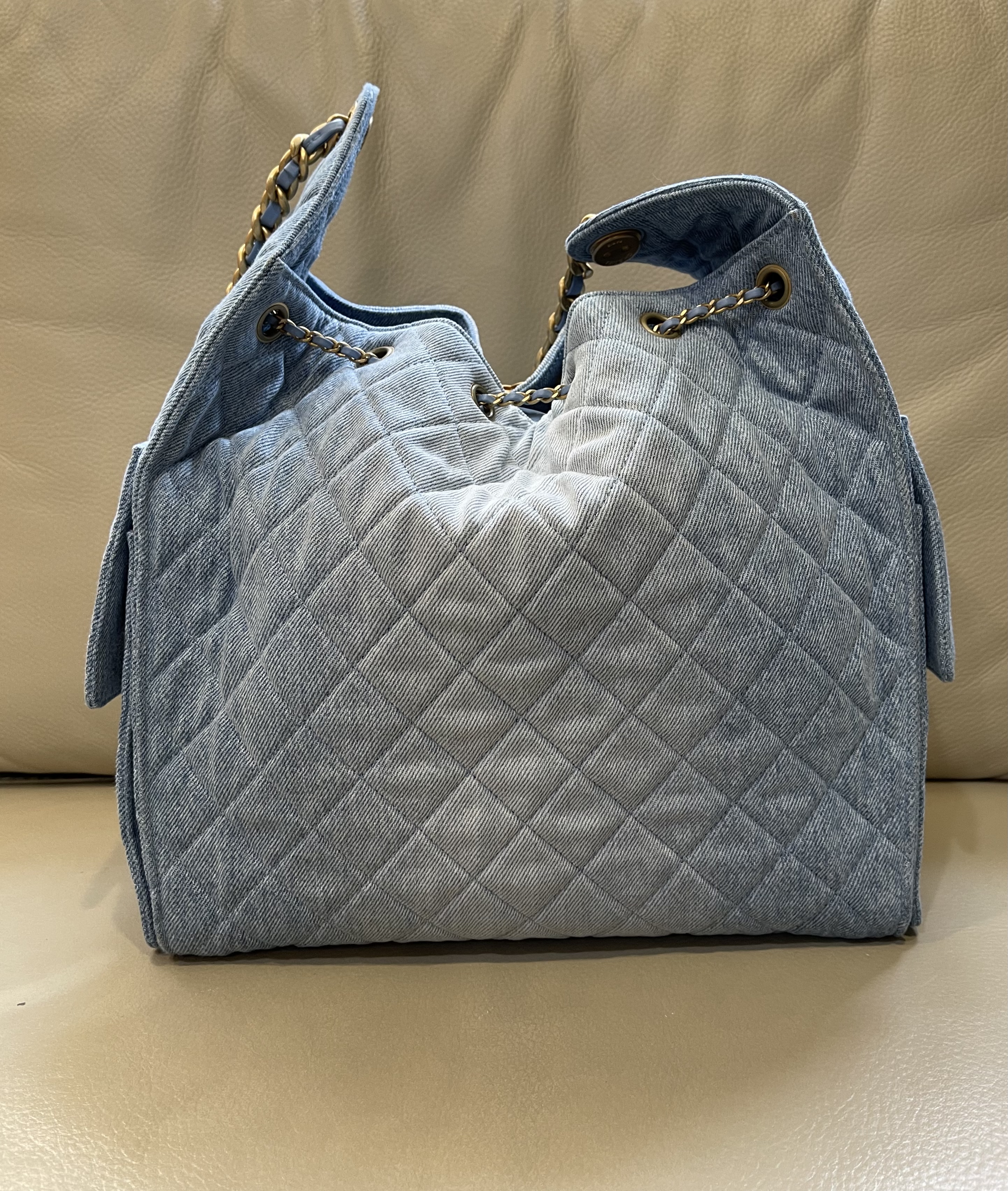 Pre-owned CHANEL 25 Hobo / Product Code: 26031411
