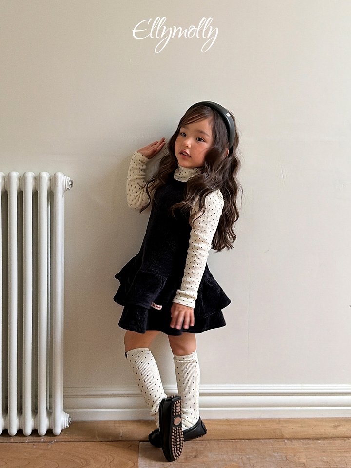 Ellymolly | Snow frill ops