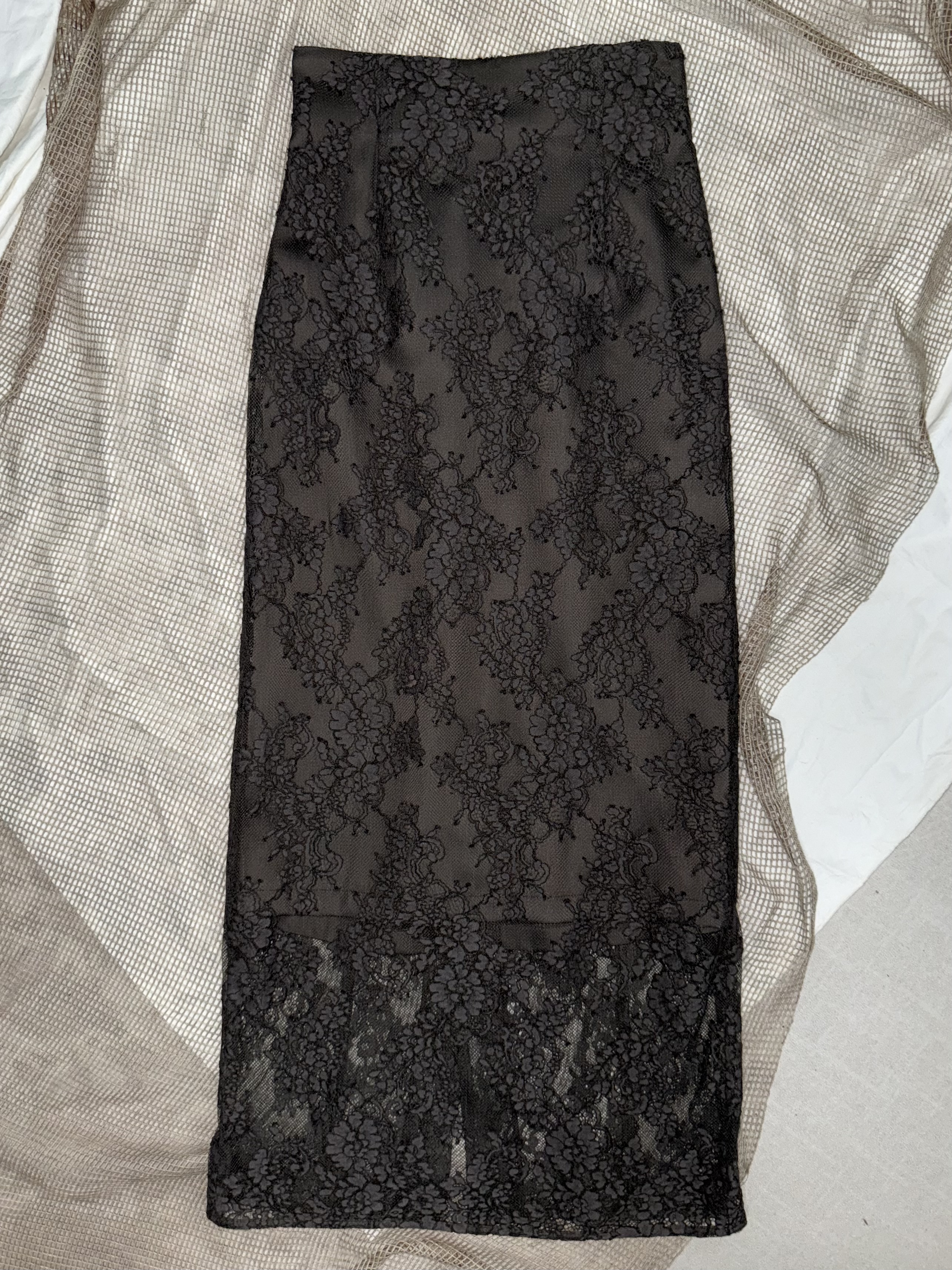 Dark Lace Long Skirt