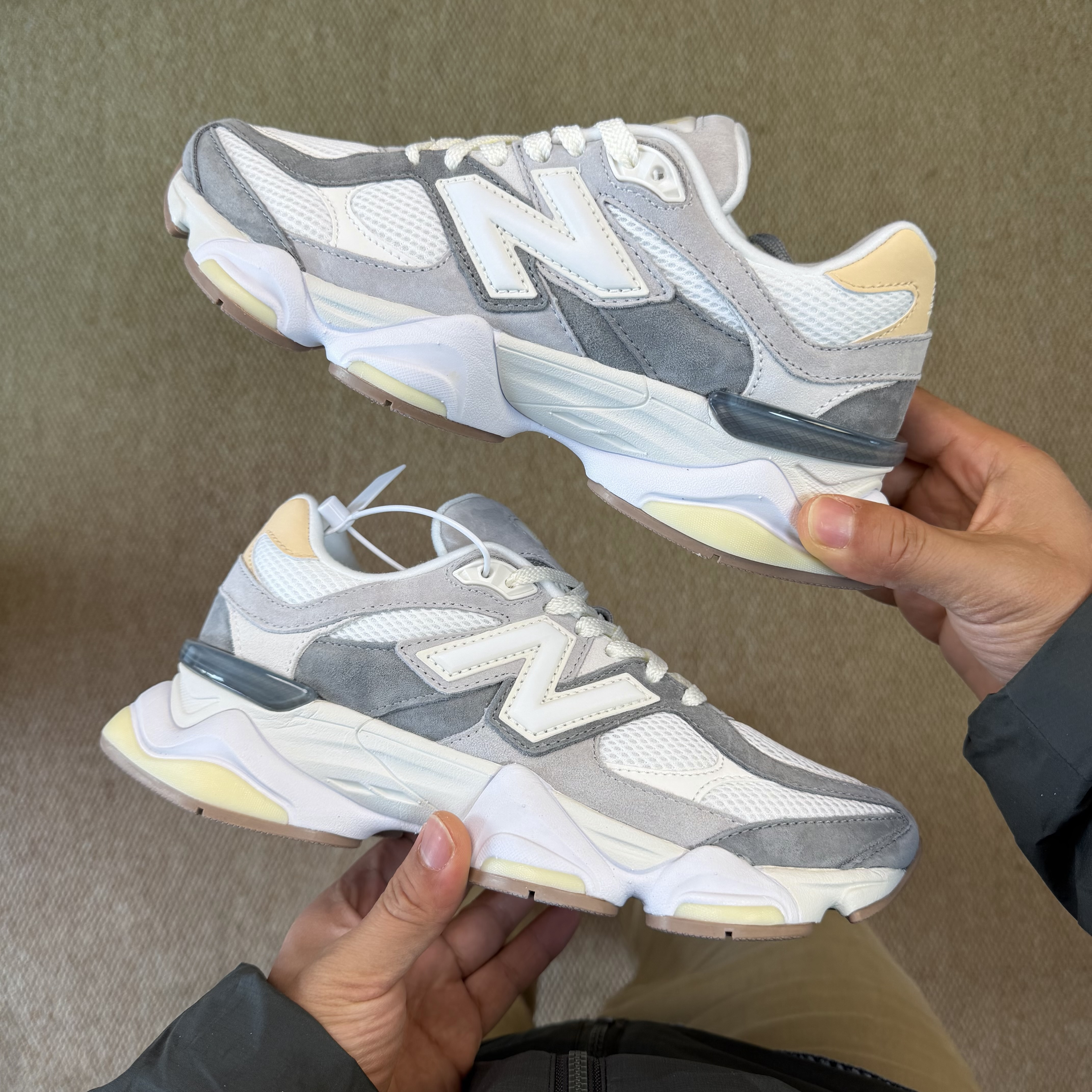 New Balance 9060 U9060AUB