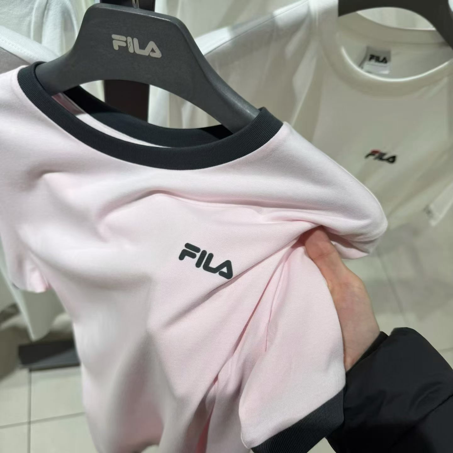 🇰🇷 𝐅𝐈𝐋𝐀經典圓領小Logo短袖