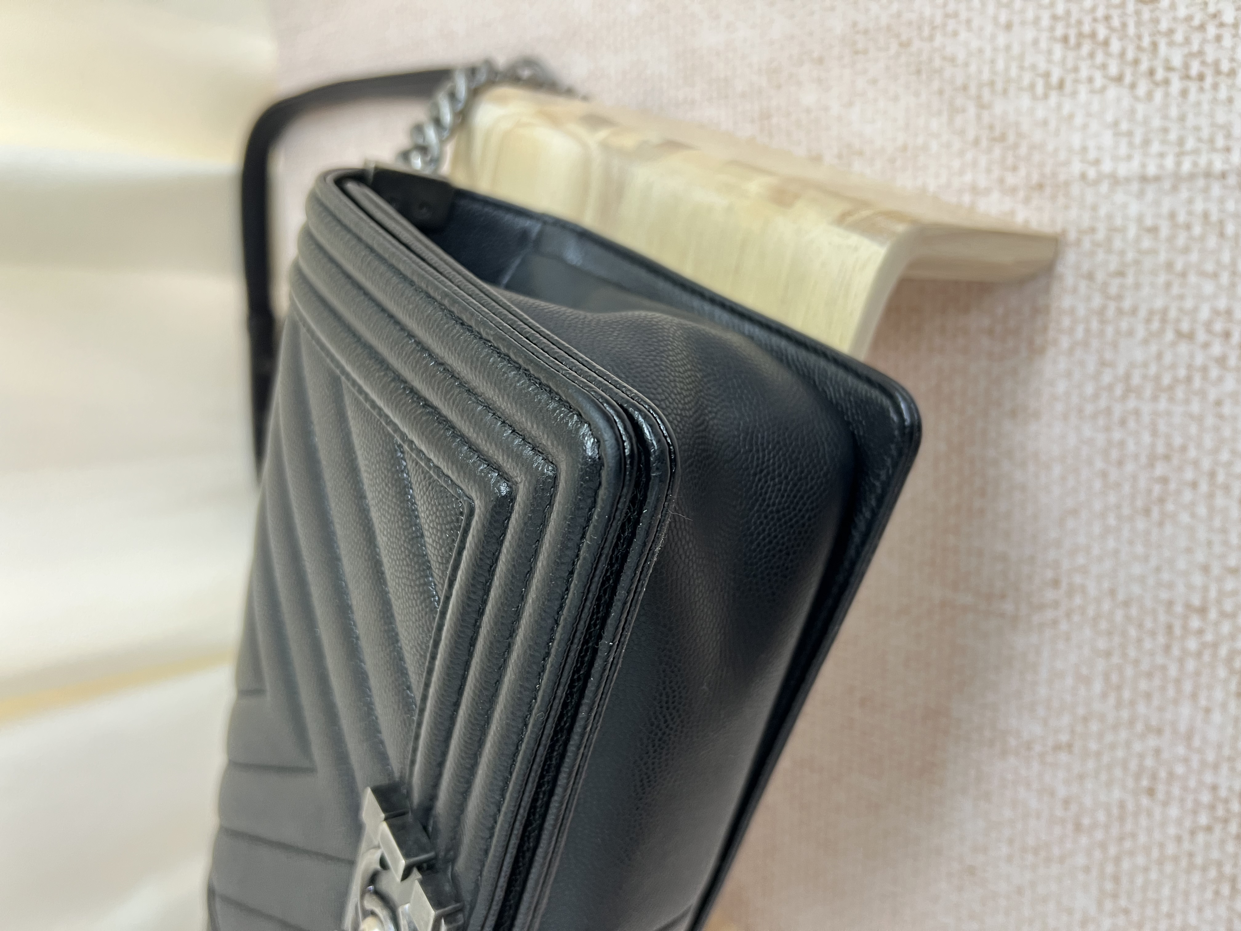 Pre-owned Chanel V-Stitch Boy Bag/ Product Code: 26022606