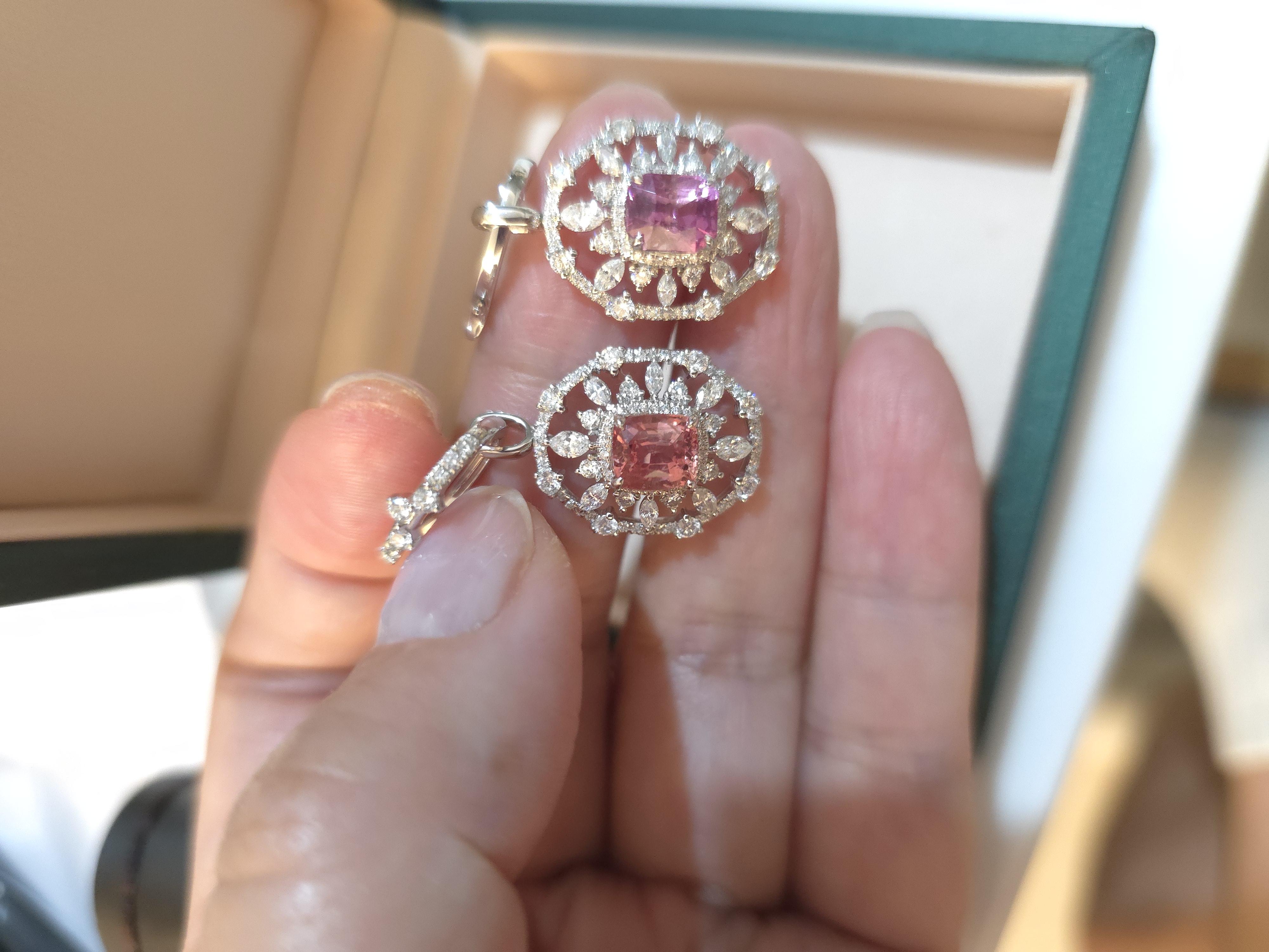 18K帕帕拉卻鑽石耳環 D1.5x2 d1.966