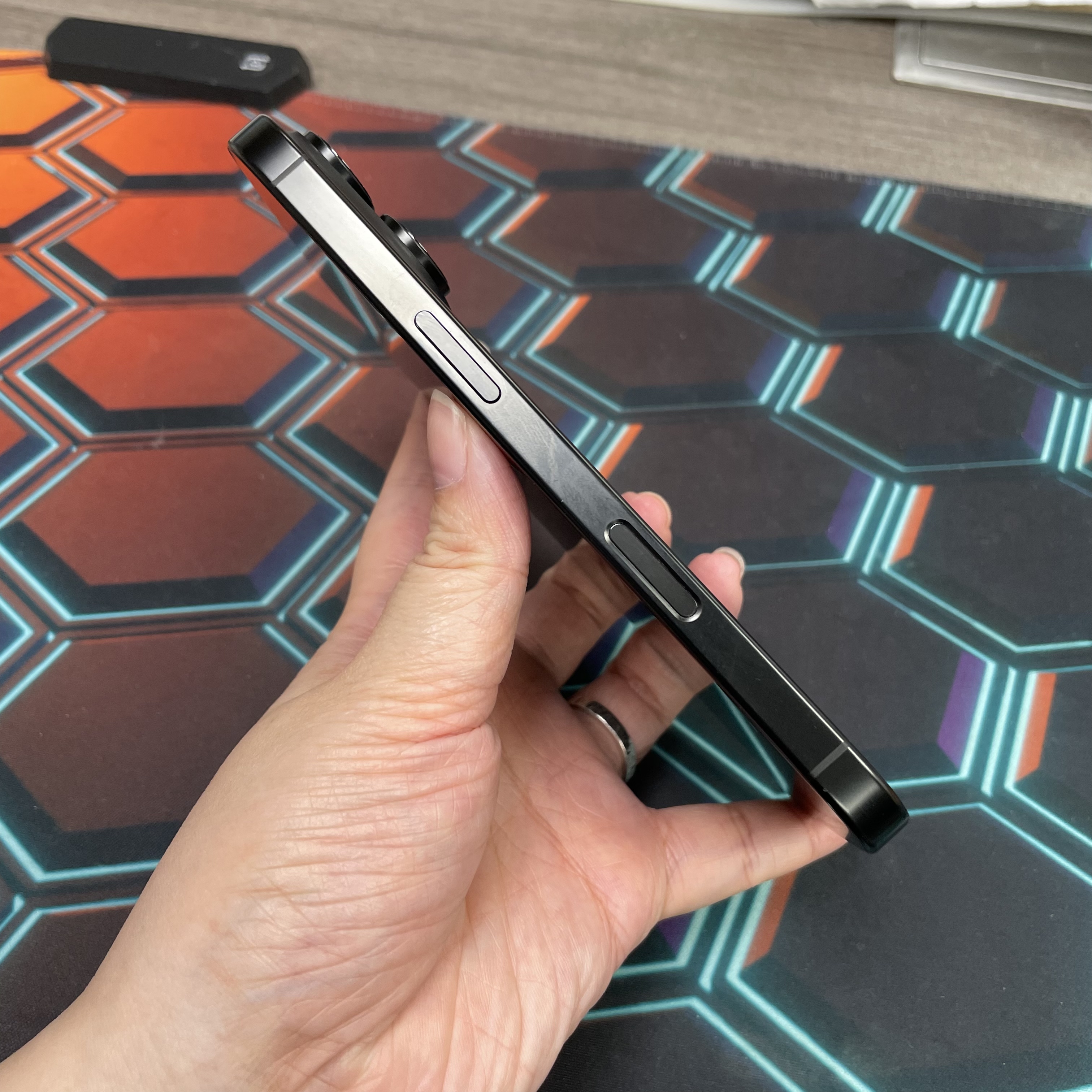 *8425 16 pro 完美機 512GB 電89 黑色 black